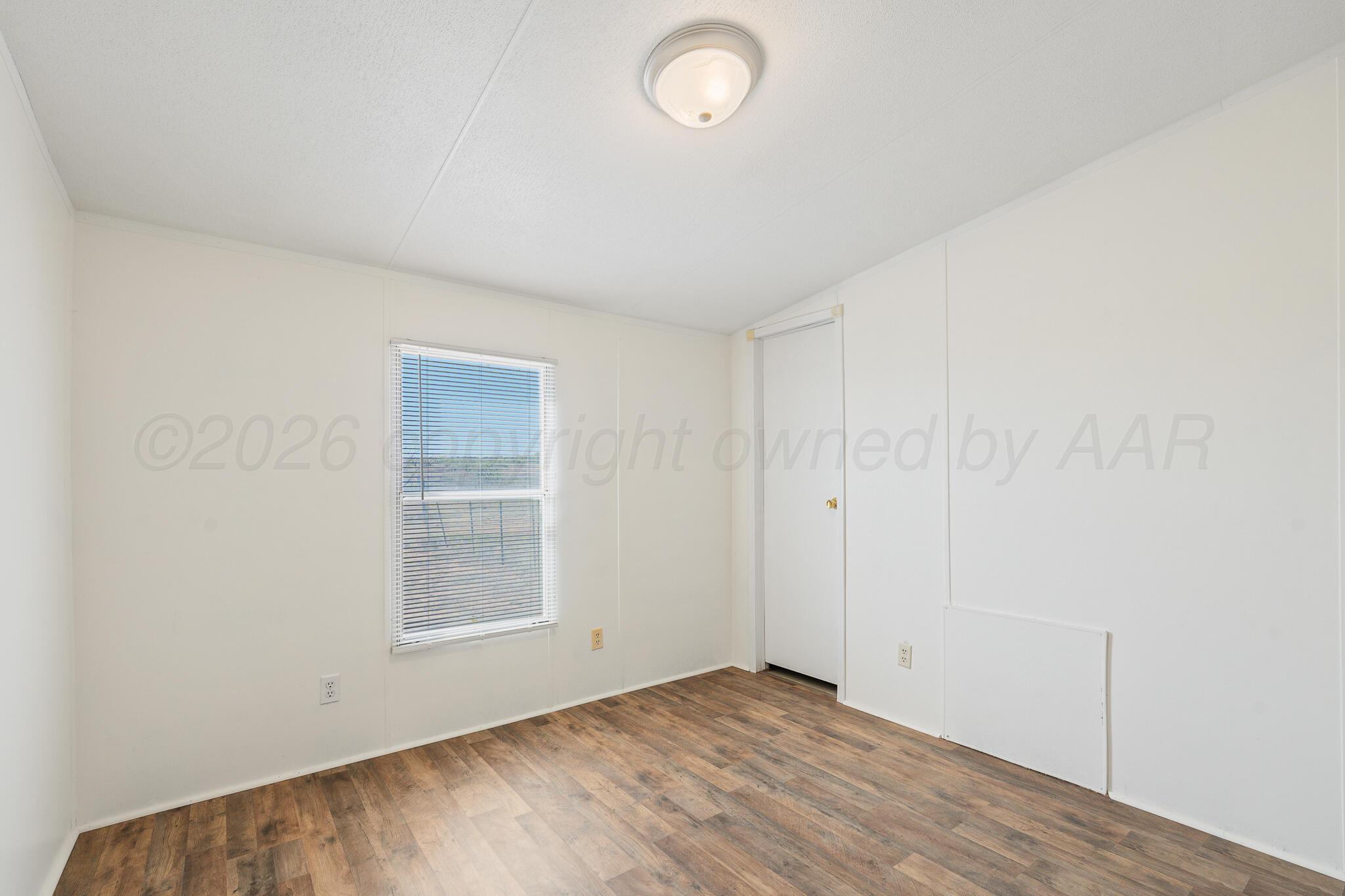 22001 Davison Drive Property Photo 15