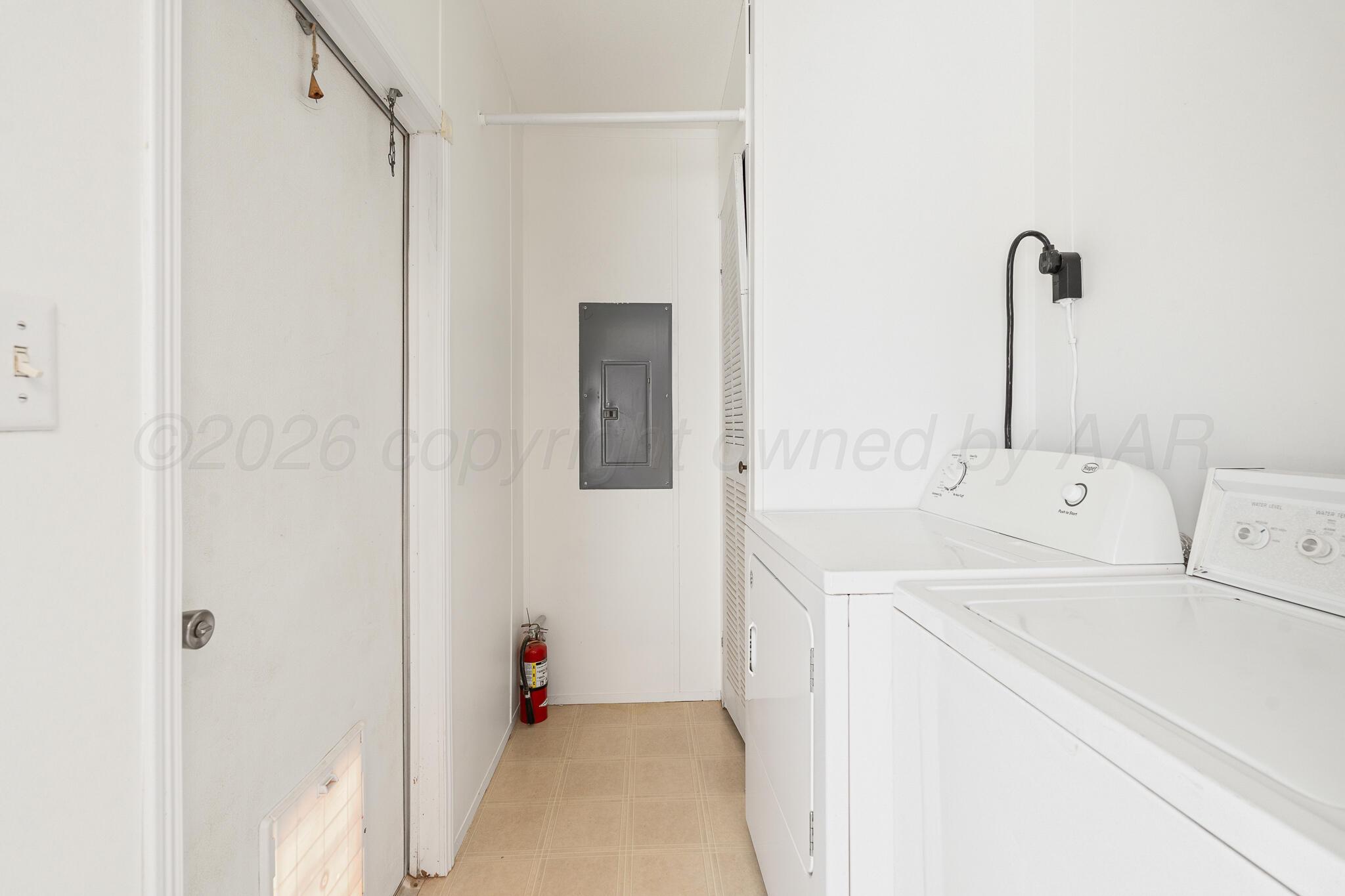 22001 Davison Drive Property Photo 20