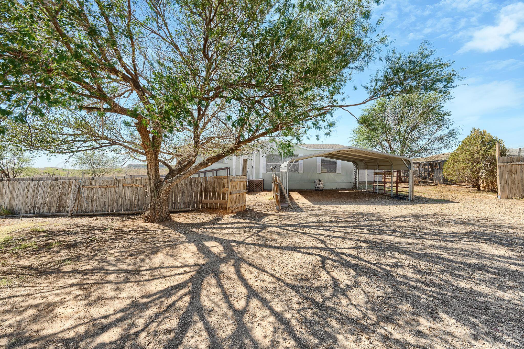 22001 Davison Drive Property Photo 26