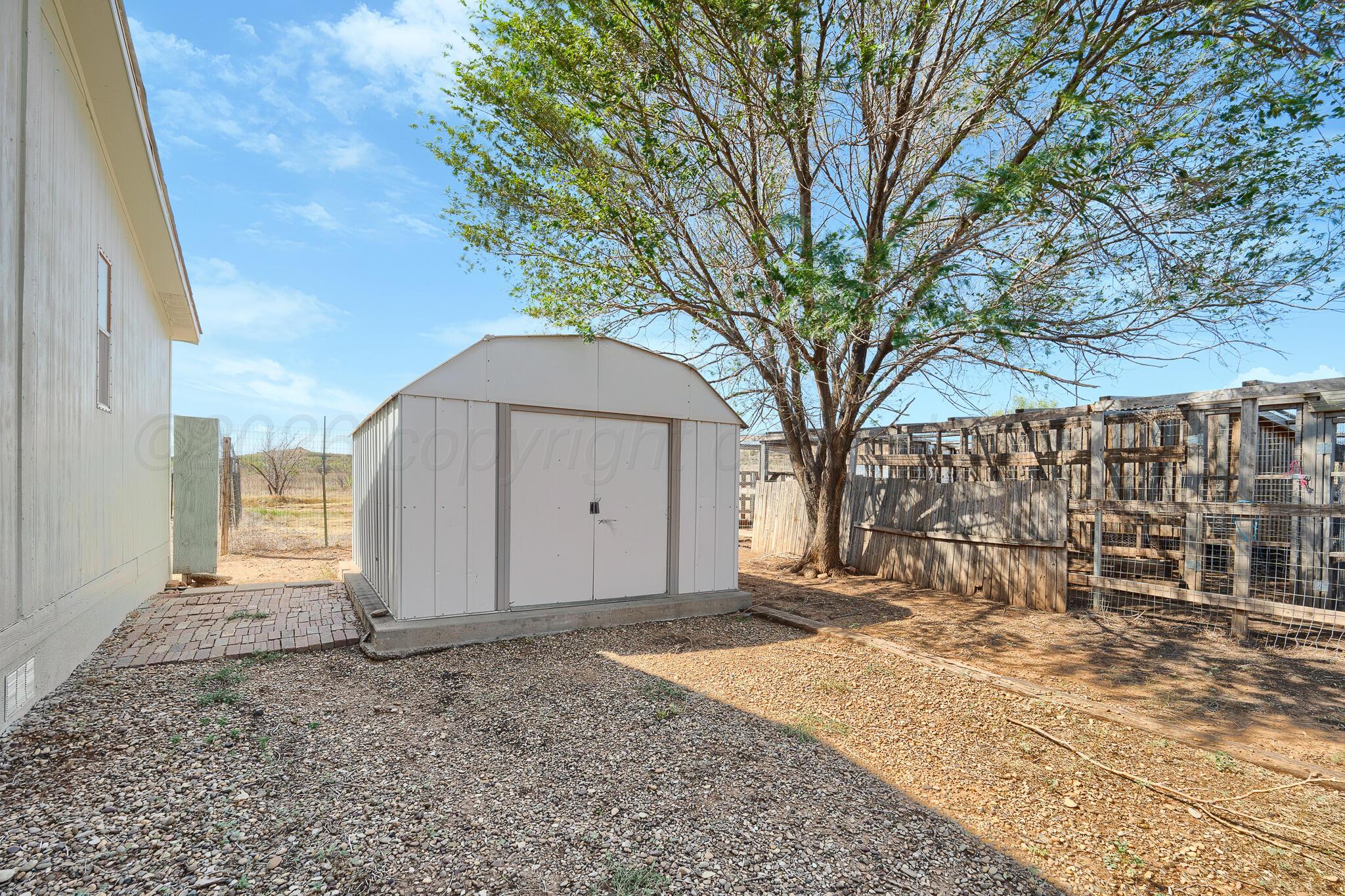 22001 Davison Drive Property Photo 30