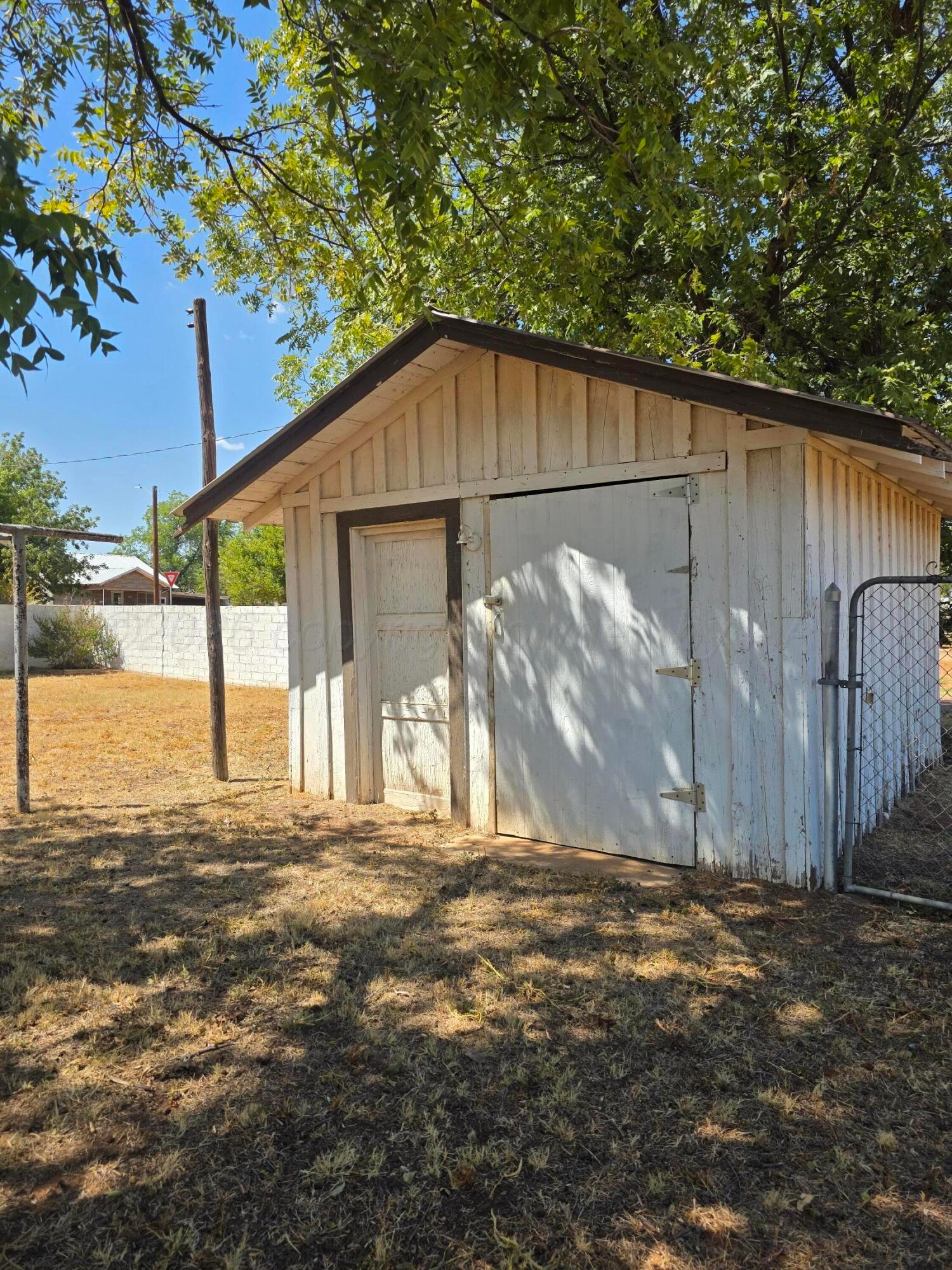 1403 Bray Avenue Property Photo 34
