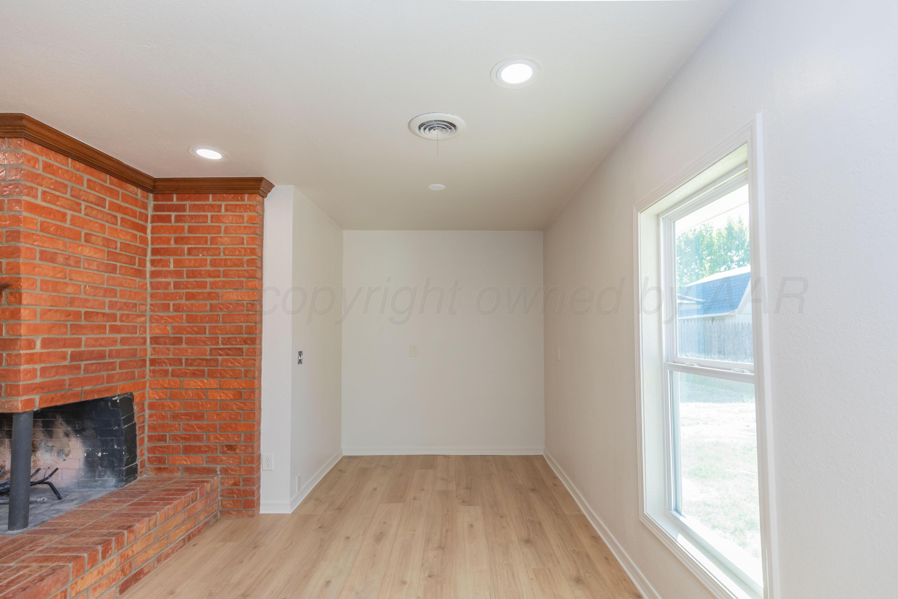 6207 Estacado Lane Property Photo 13