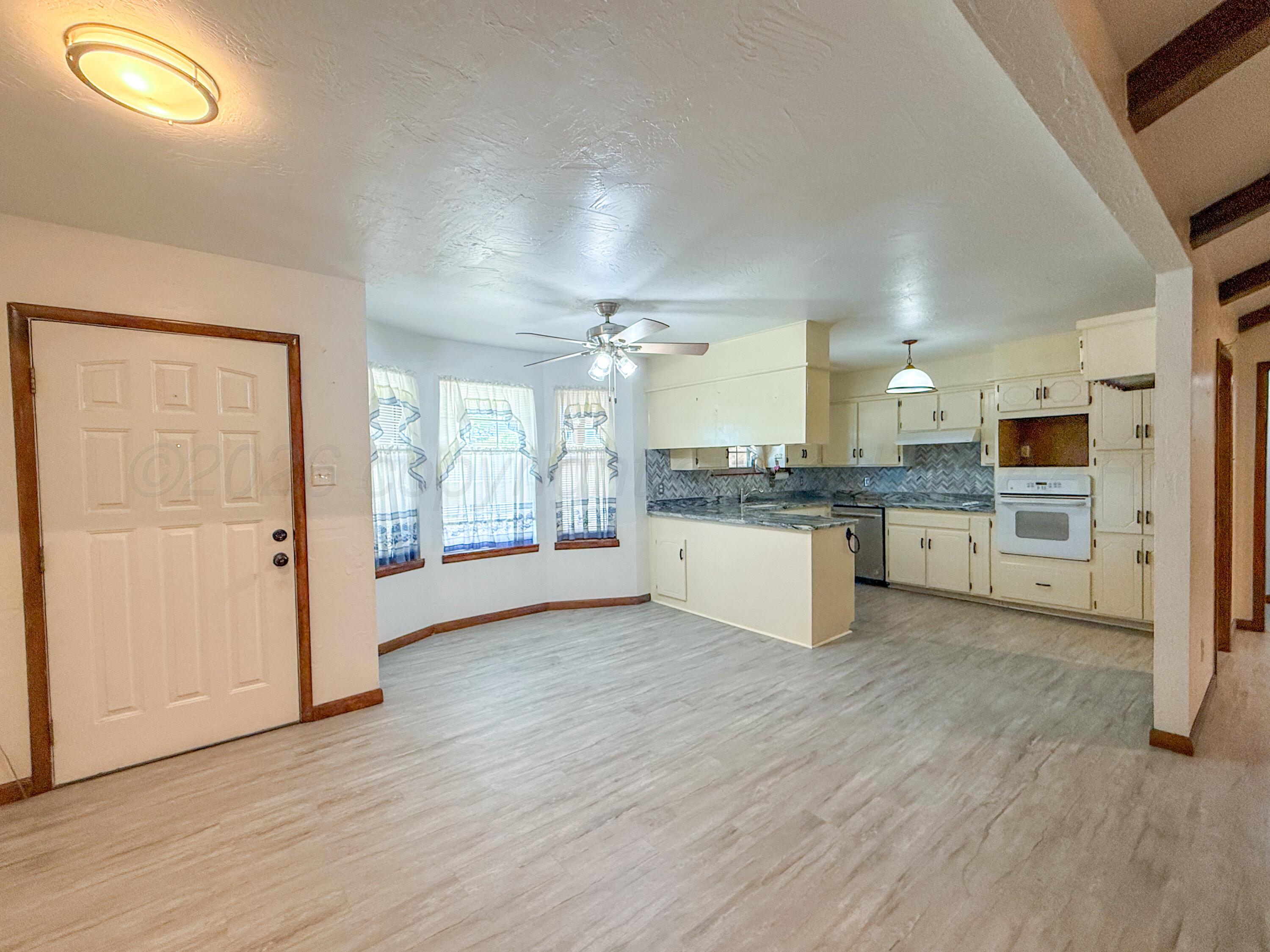 1532 N Wells Street Property Photo 7