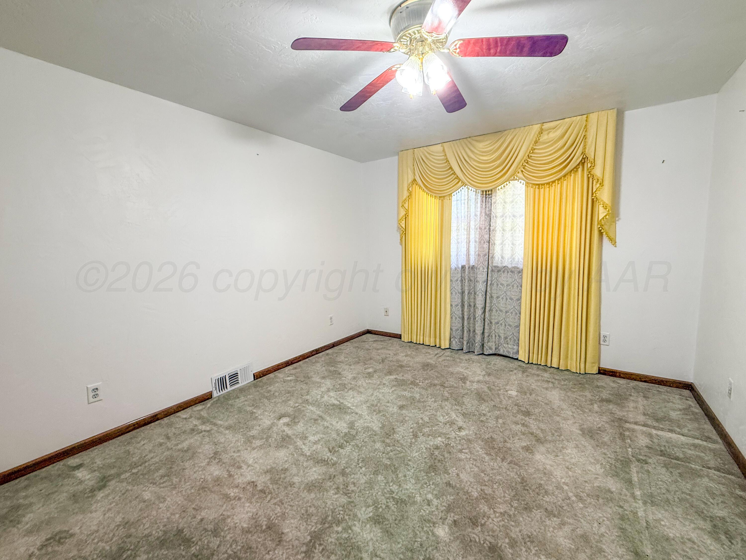 1532 N Wells Street Property Photo 21