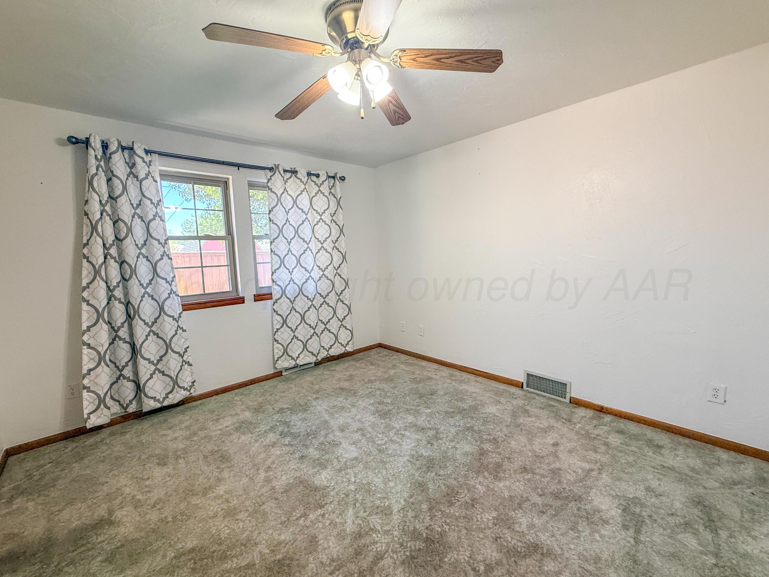 1532 N Wells Street Property Photo 27