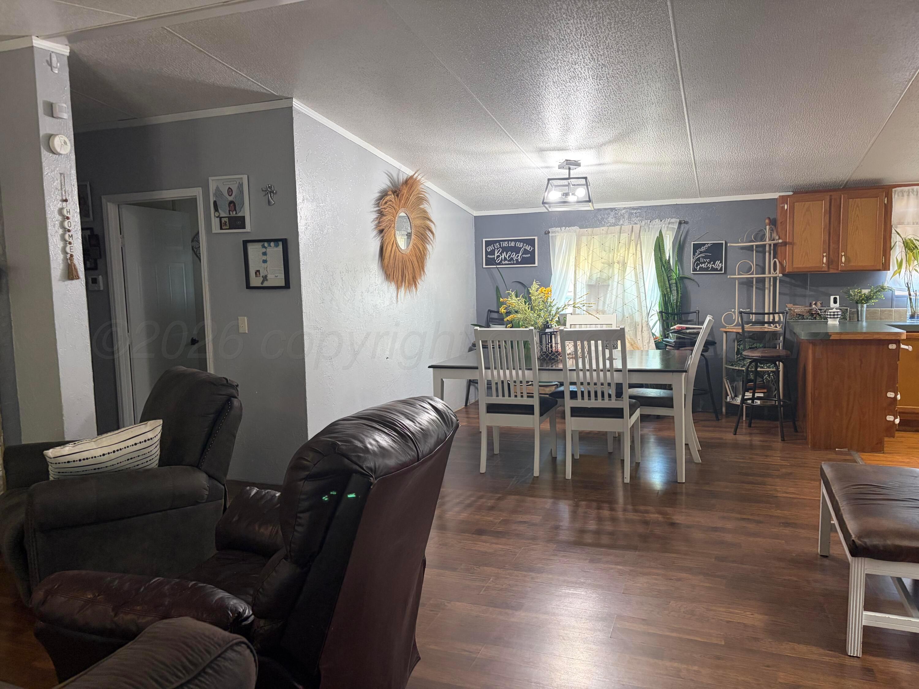 701 N Roberts Street Property Photo 6