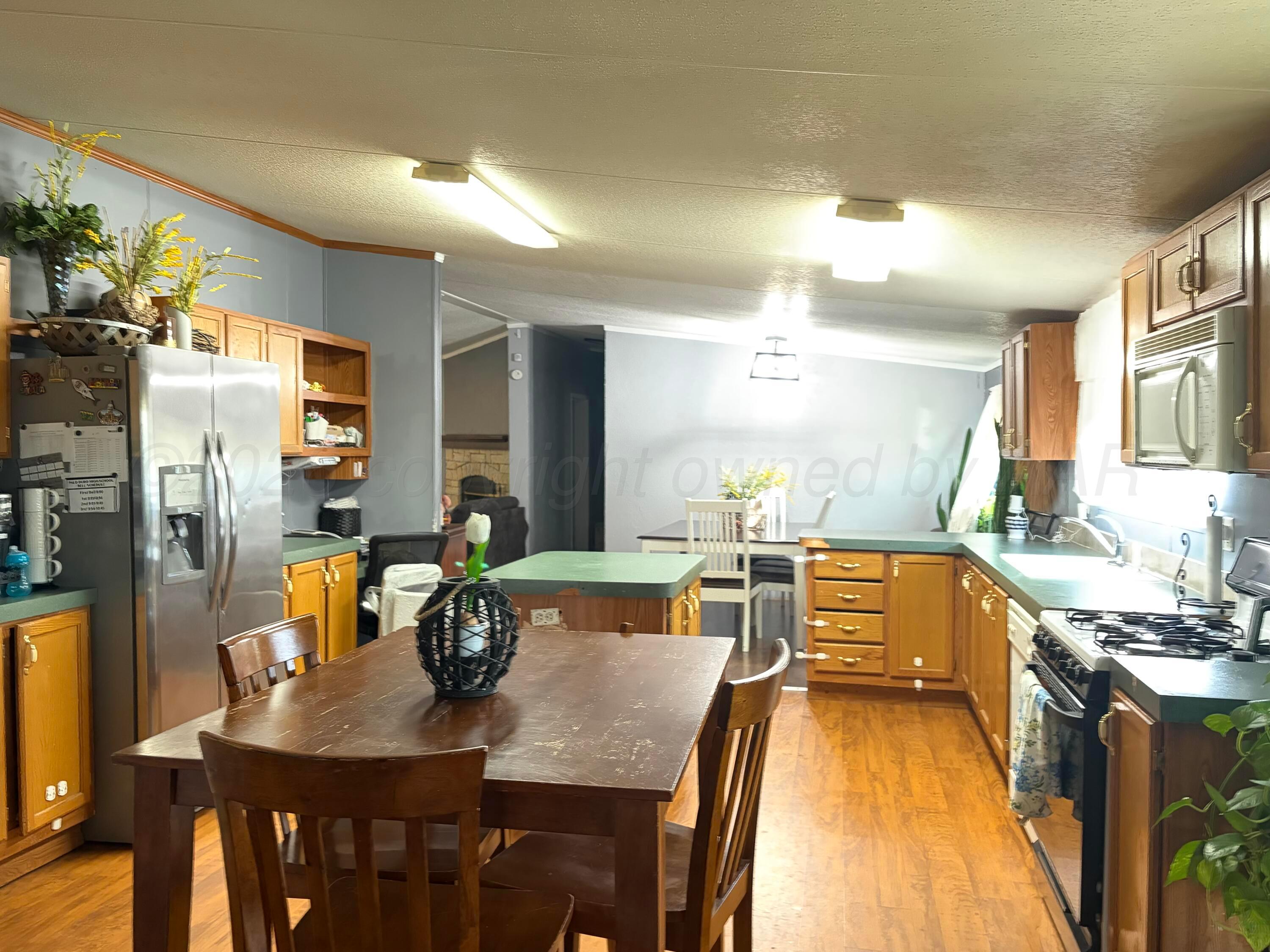 701 N Roberts Street Property Photo 11