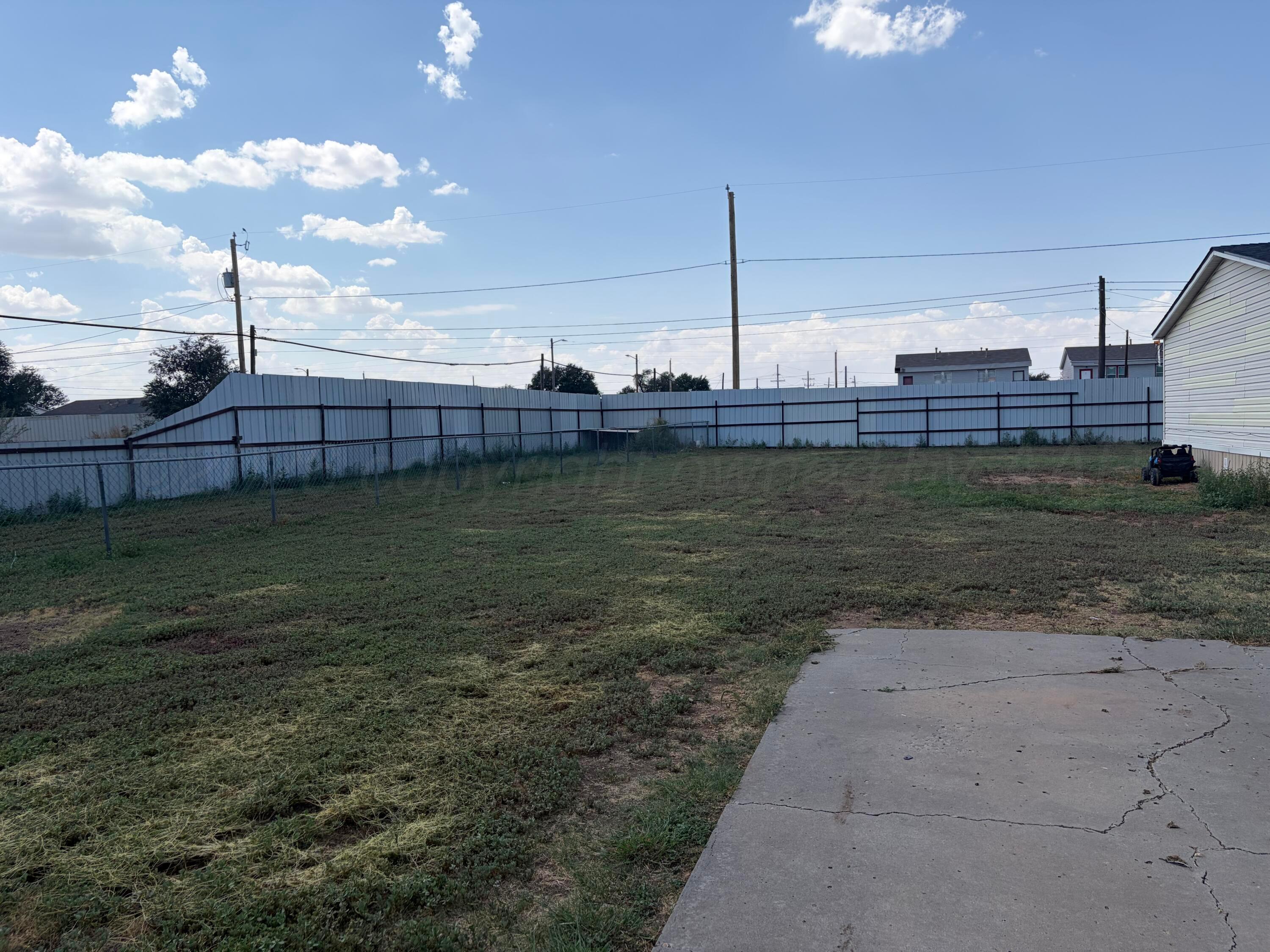 701 N Roberts Street Property Photo 20