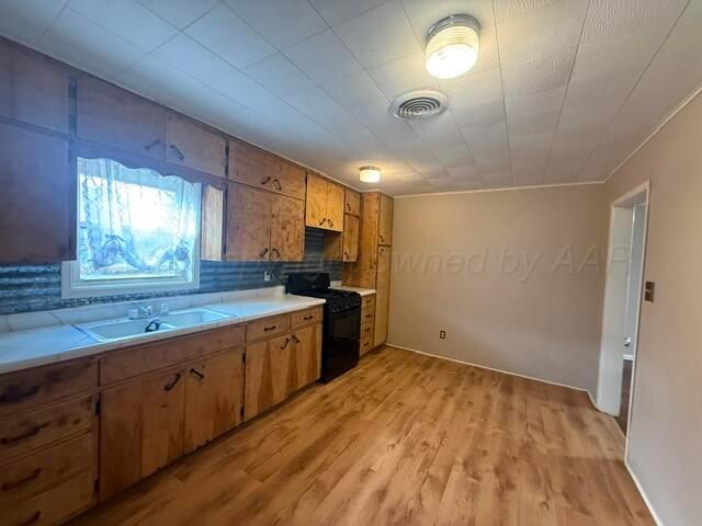 818 E Main Street Property Photo 6