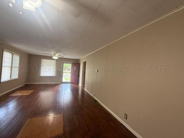 818 E Main Street Property Photo 7