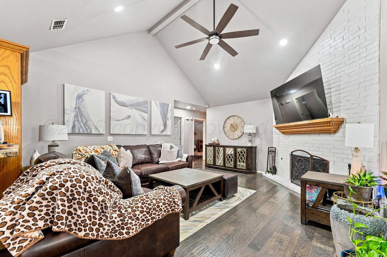 7321 Smoketree Drive Property Photo 17