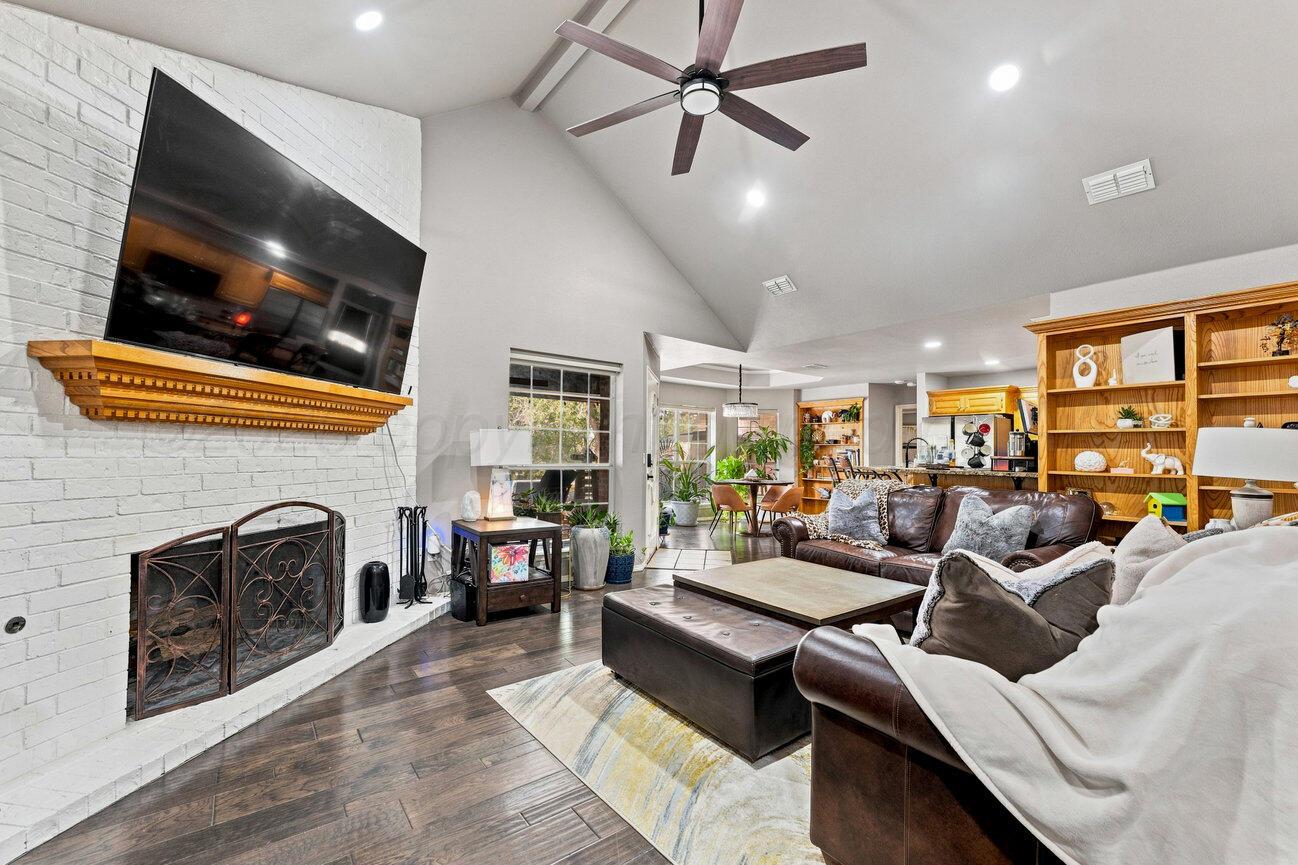 7321 Smoketree Drive Property Photo 18