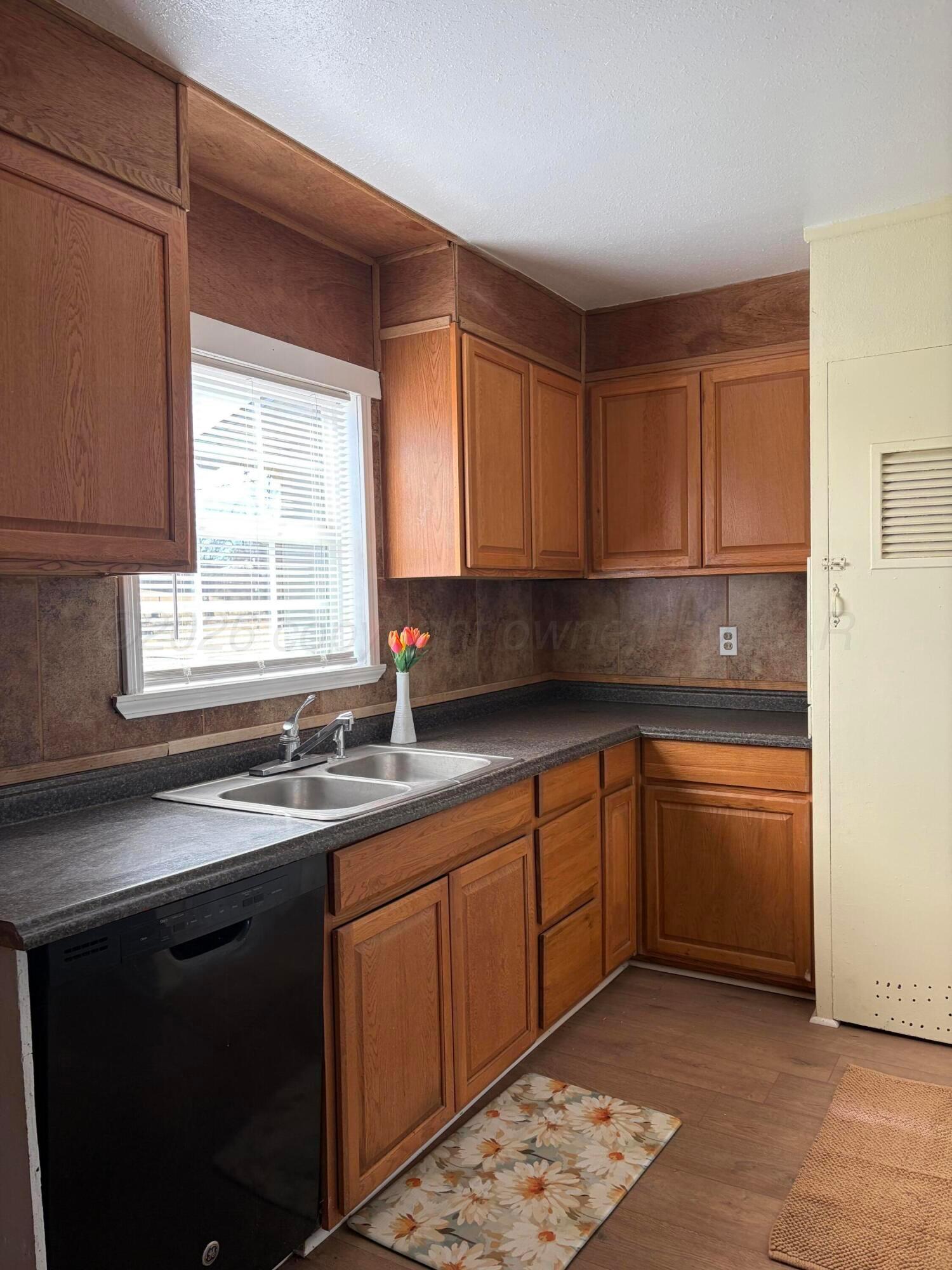 1012 Harper Avenue Property Photo 10