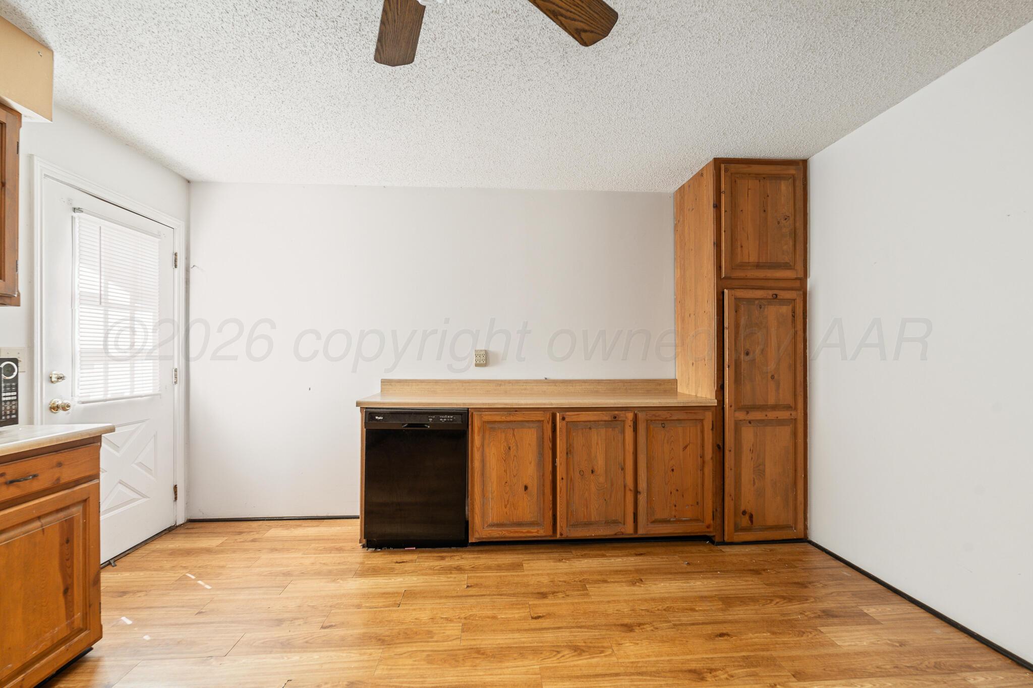 3613 Line Avenue Property Photo 4
