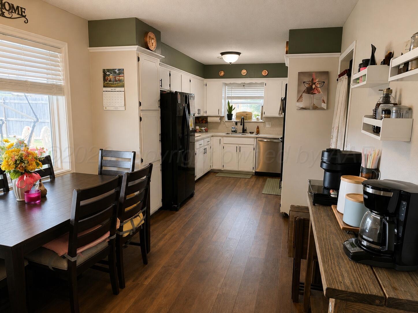 828 S Jordan Property Photo 6