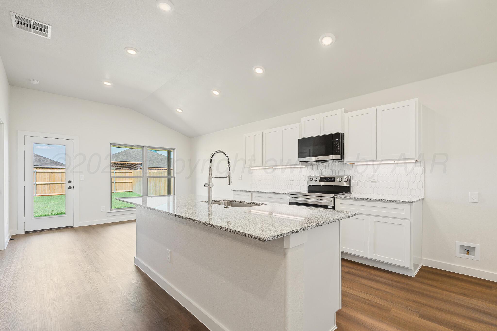 9106 Bunkhouse Road Property Photo 18