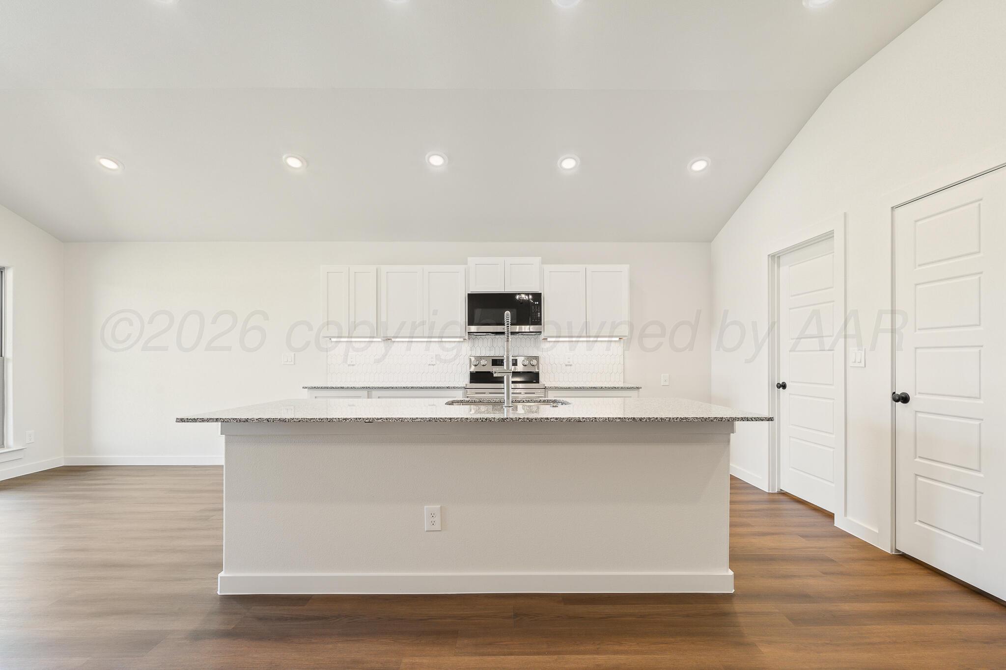 9106 Bunkhouse Road Property Photo 23