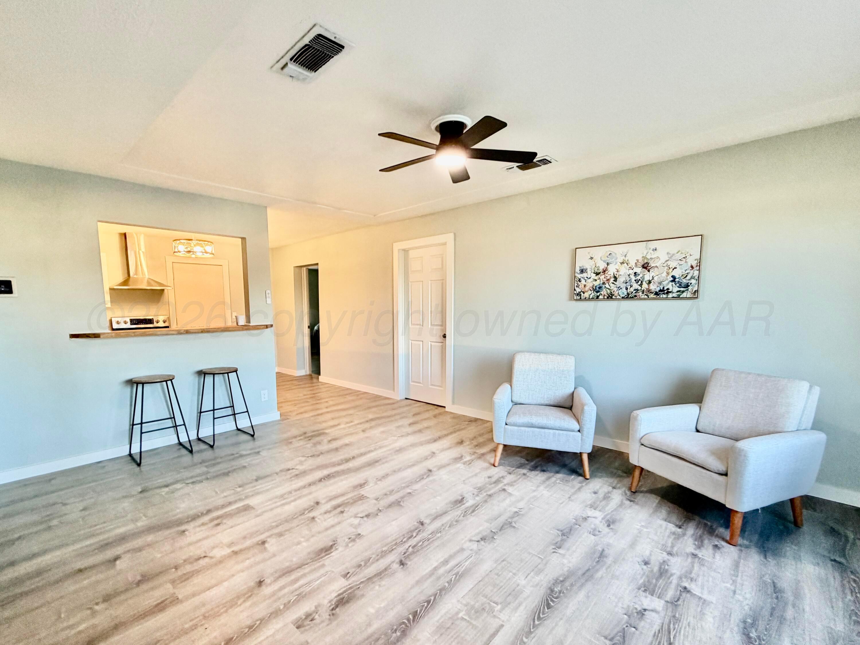 401 ELM Avenue Property Photo 1