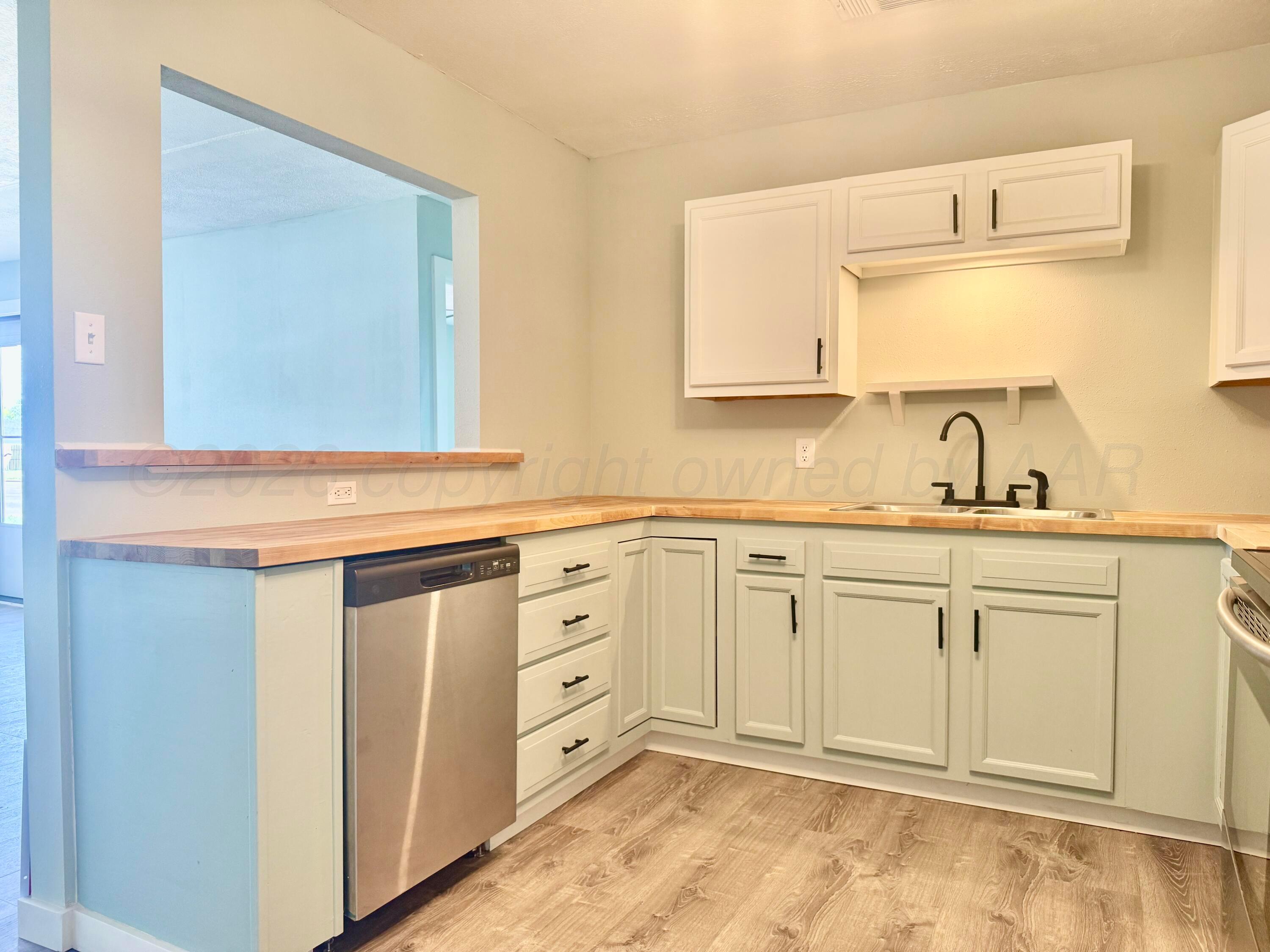 401 Elm Avenue Property Photo 3