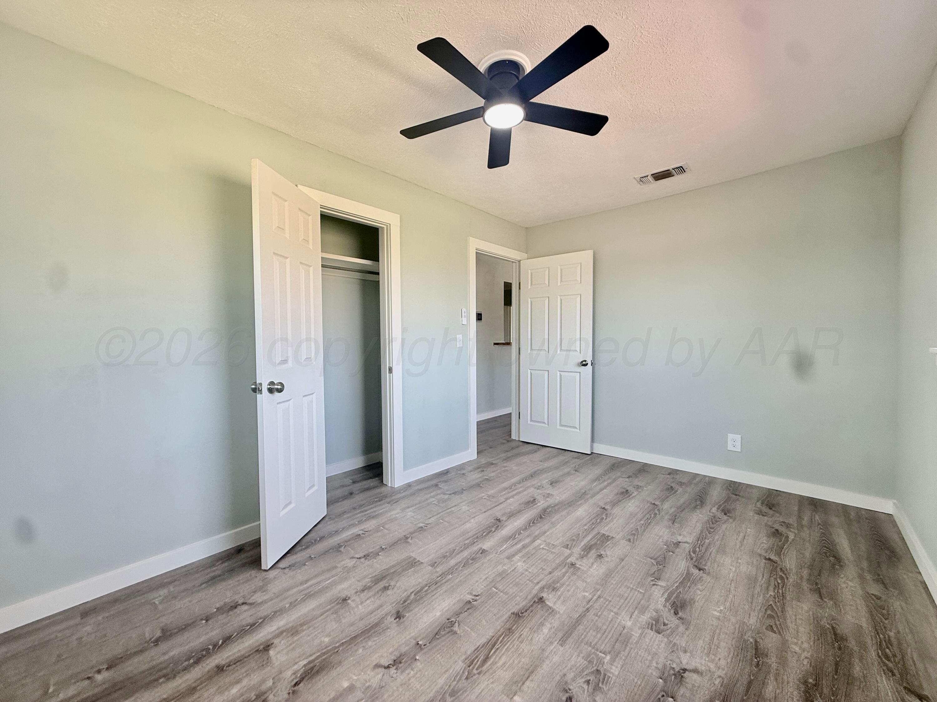 401 Elm Avenue Property Photo 10