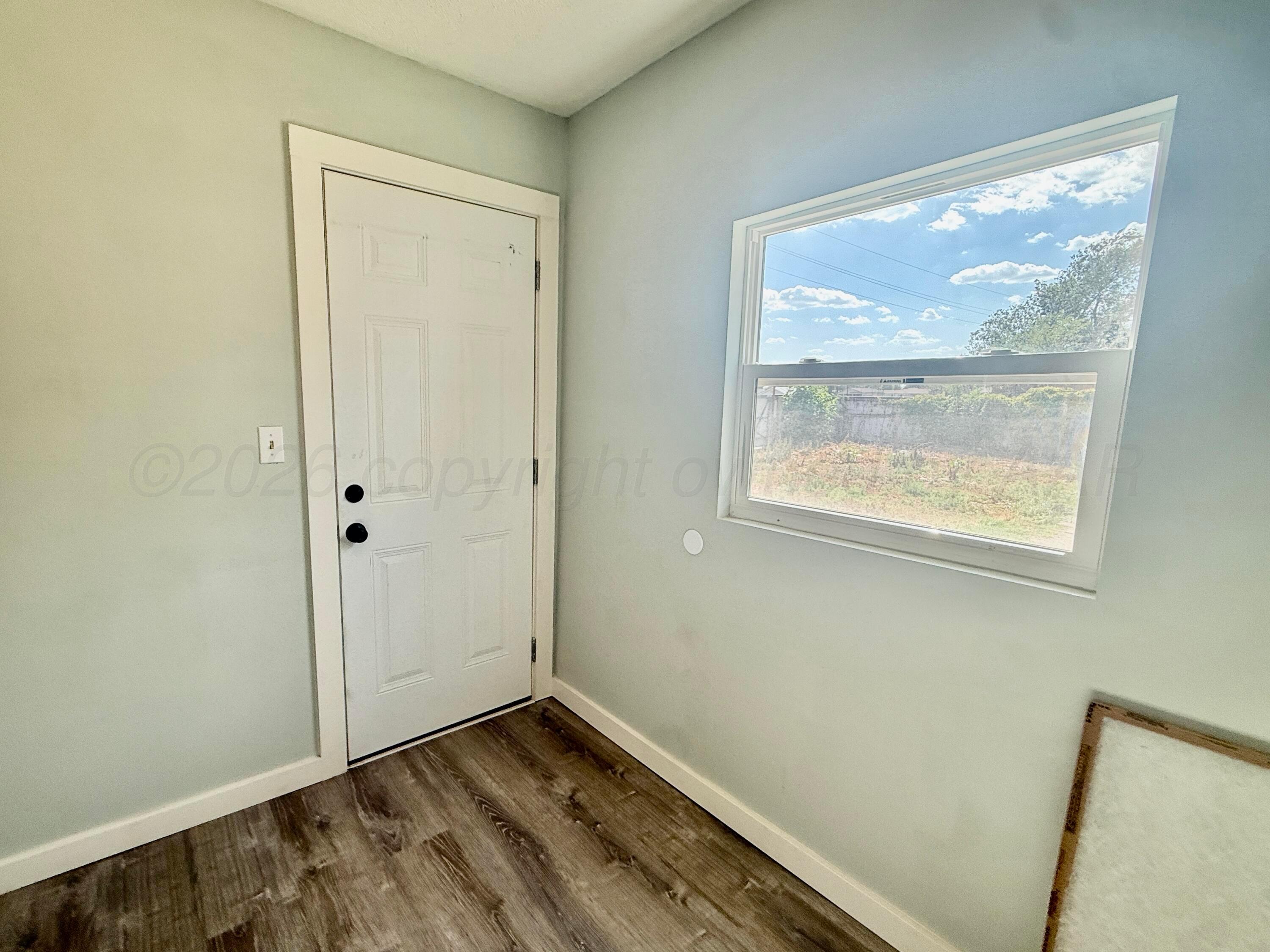 401 Elm Avenue Property Photo 12