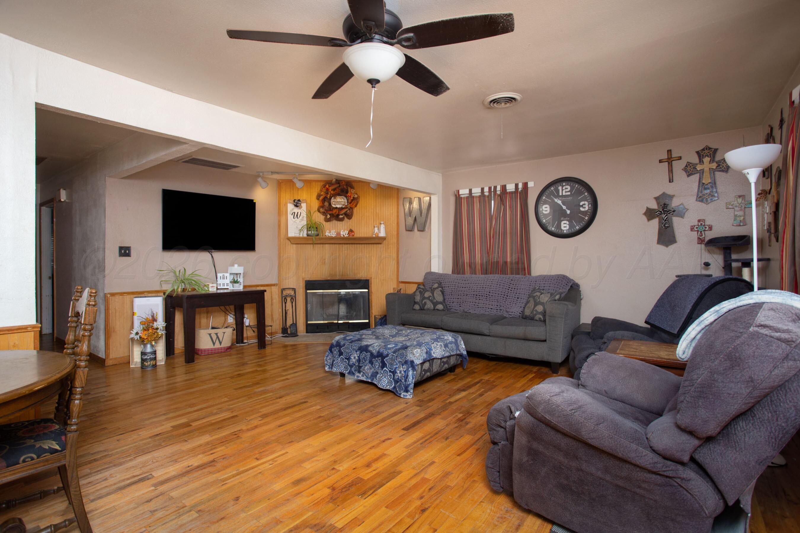 3710 Lenwood Drive Property Photo 6