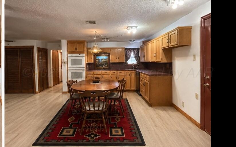 610 8th Street Property Photo 3