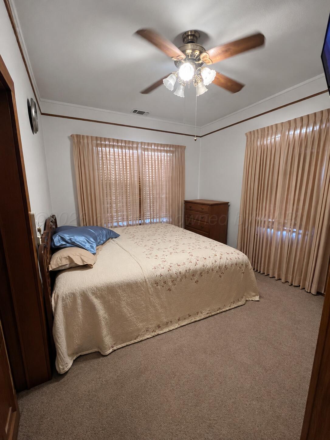 610 8th Street Property Photo 11