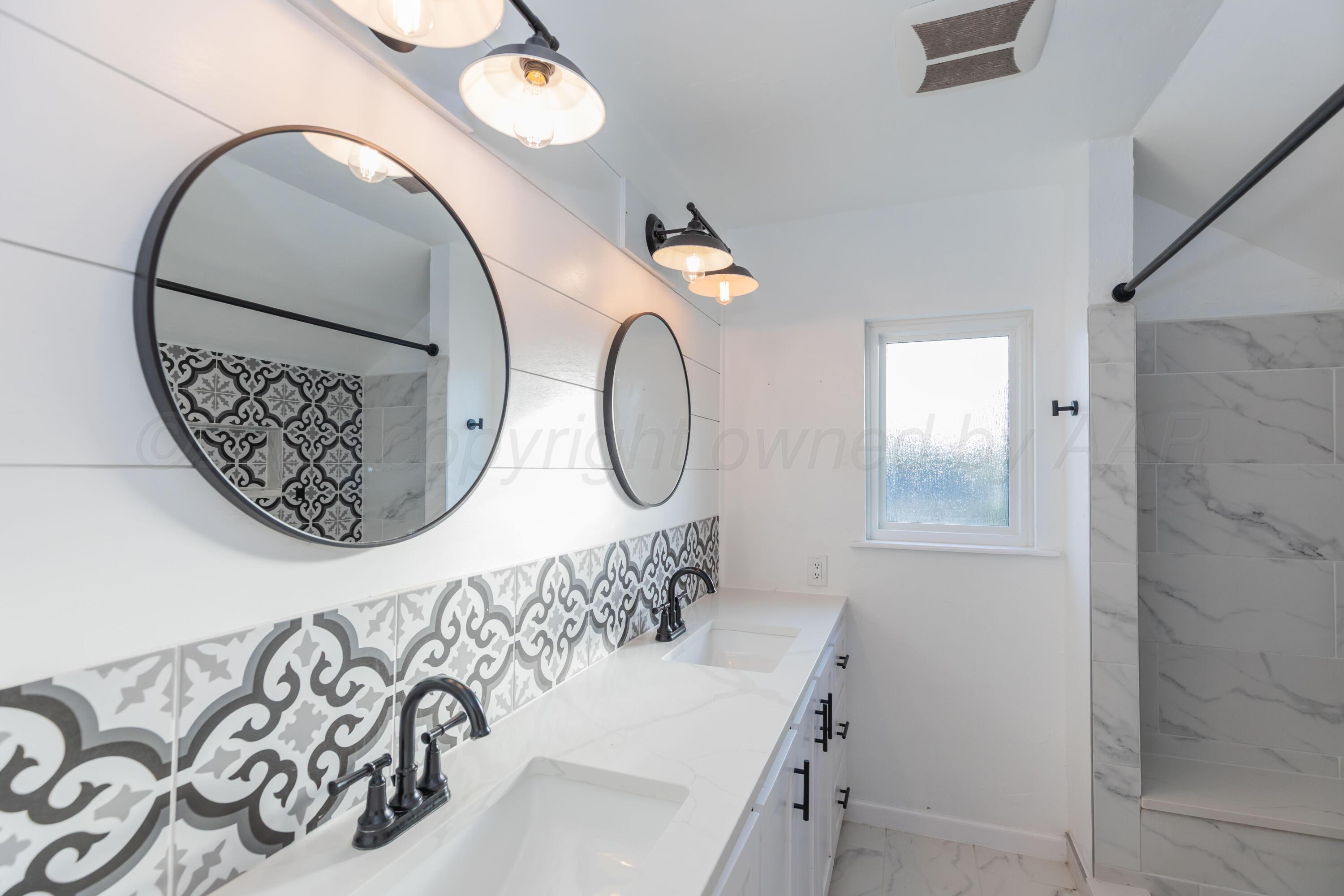 6117 Gainsborough Road Property Photo 10