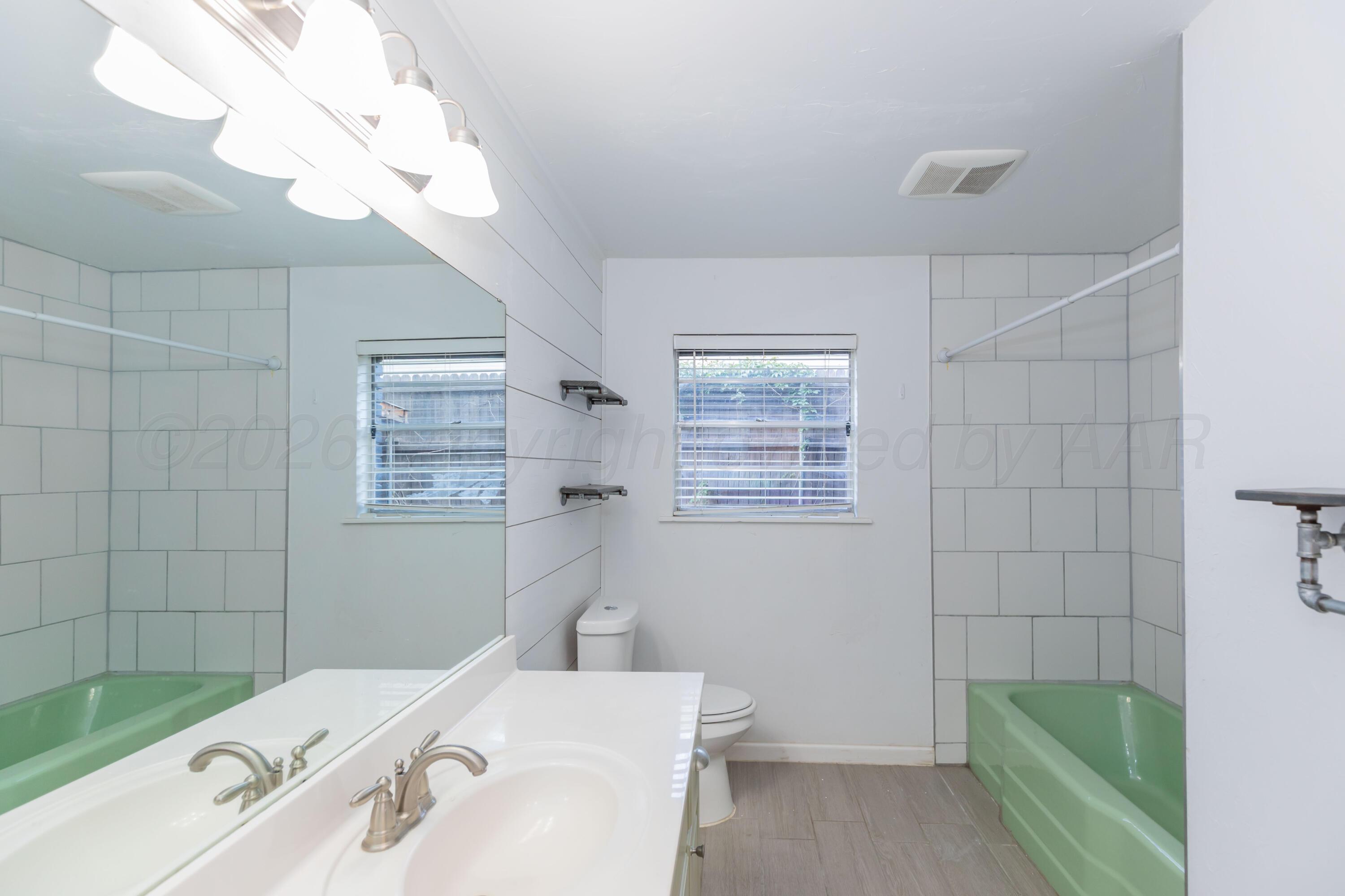 6117 Gainsborough Road Property Photo 49