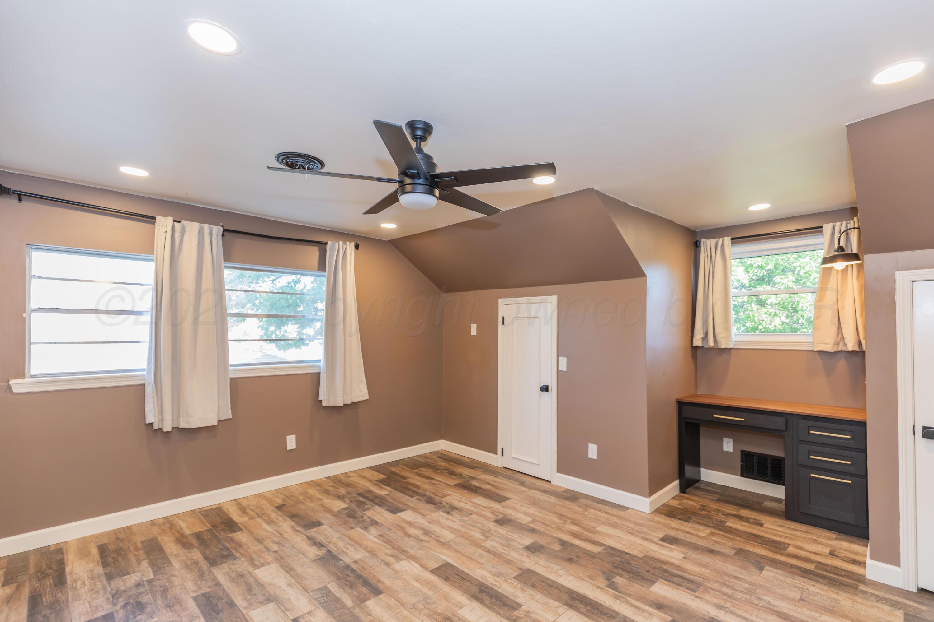 6117 Gainsborough Road Property Photo 57