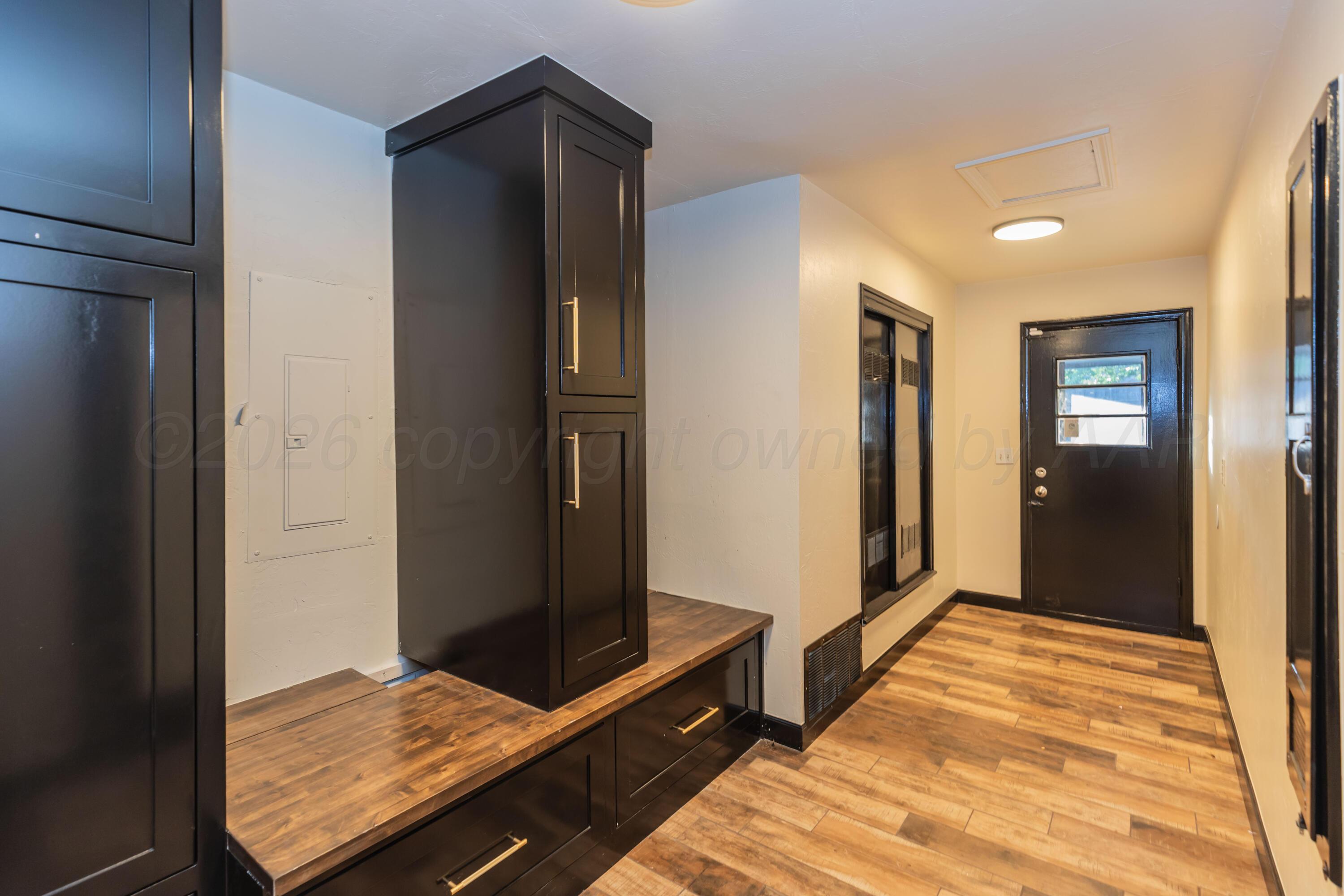 6117 Gainsborough Road Property Photo 60