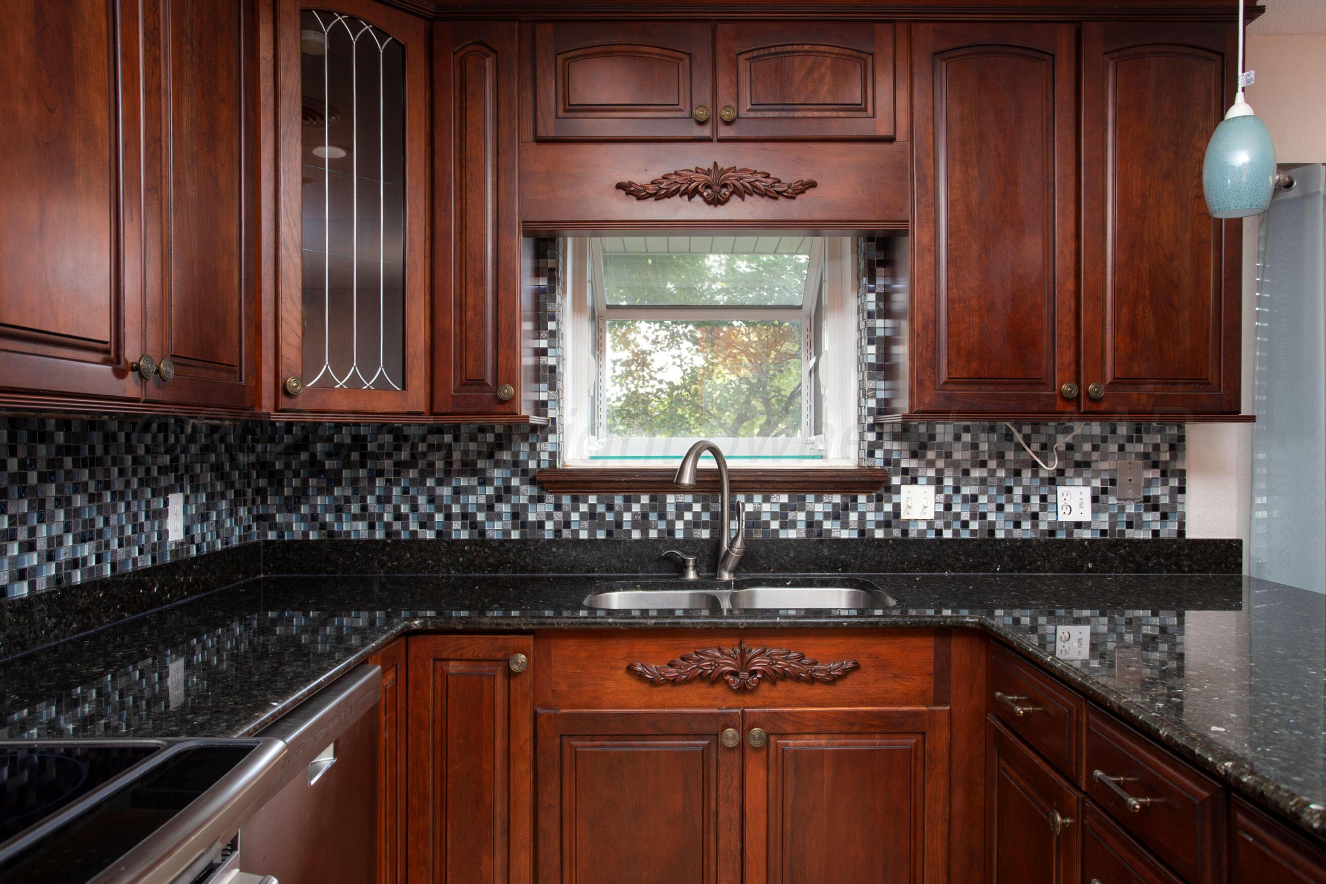 7922 Merchant Drive Property Photo 10