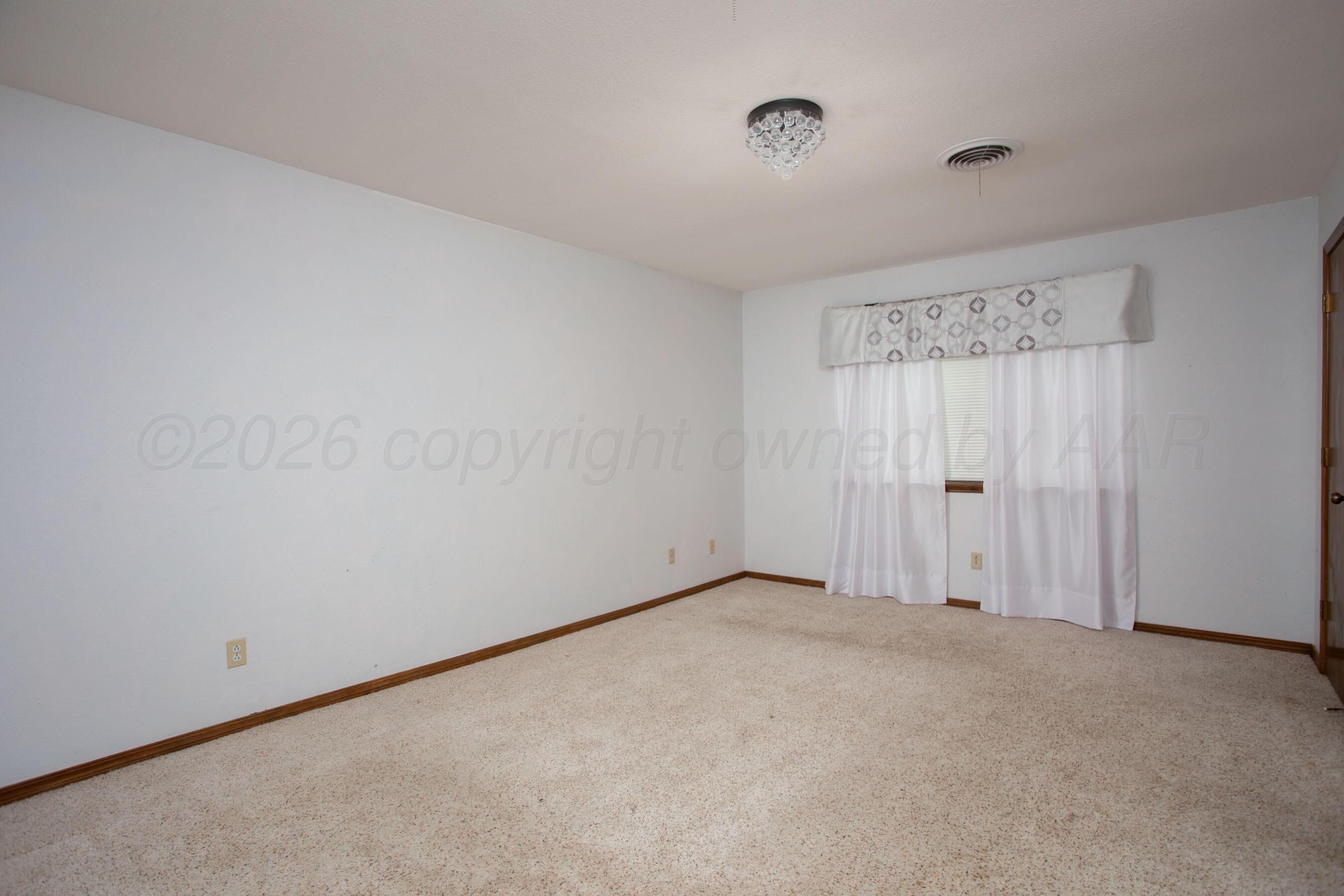7922 Merchant Drive Property Photo 21