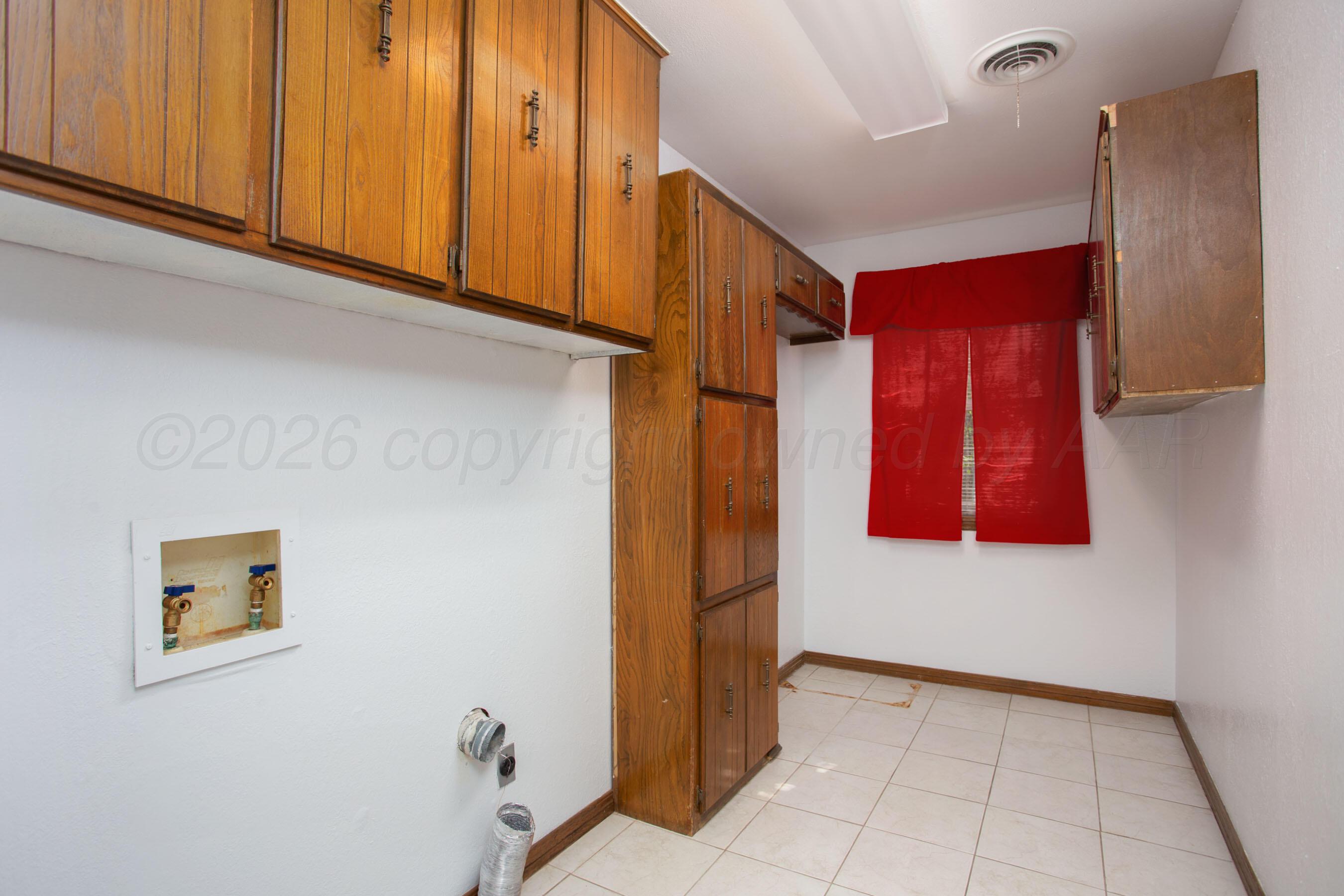 7922 Merchant Drive Property Photo 25