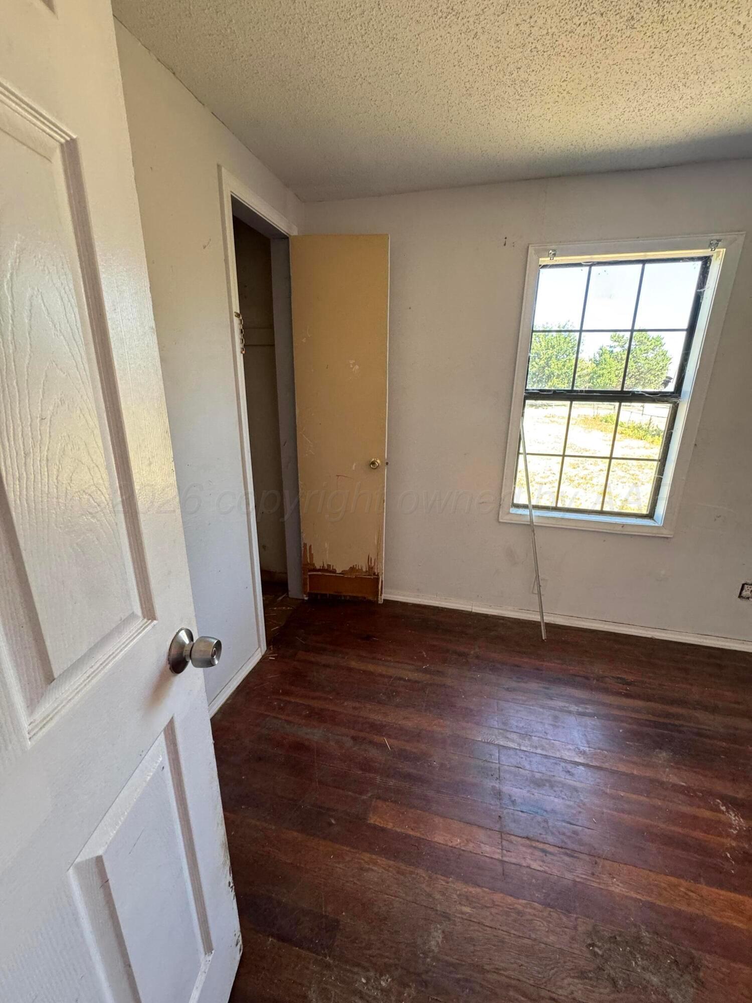711 S Roberts Street Property Photo 7