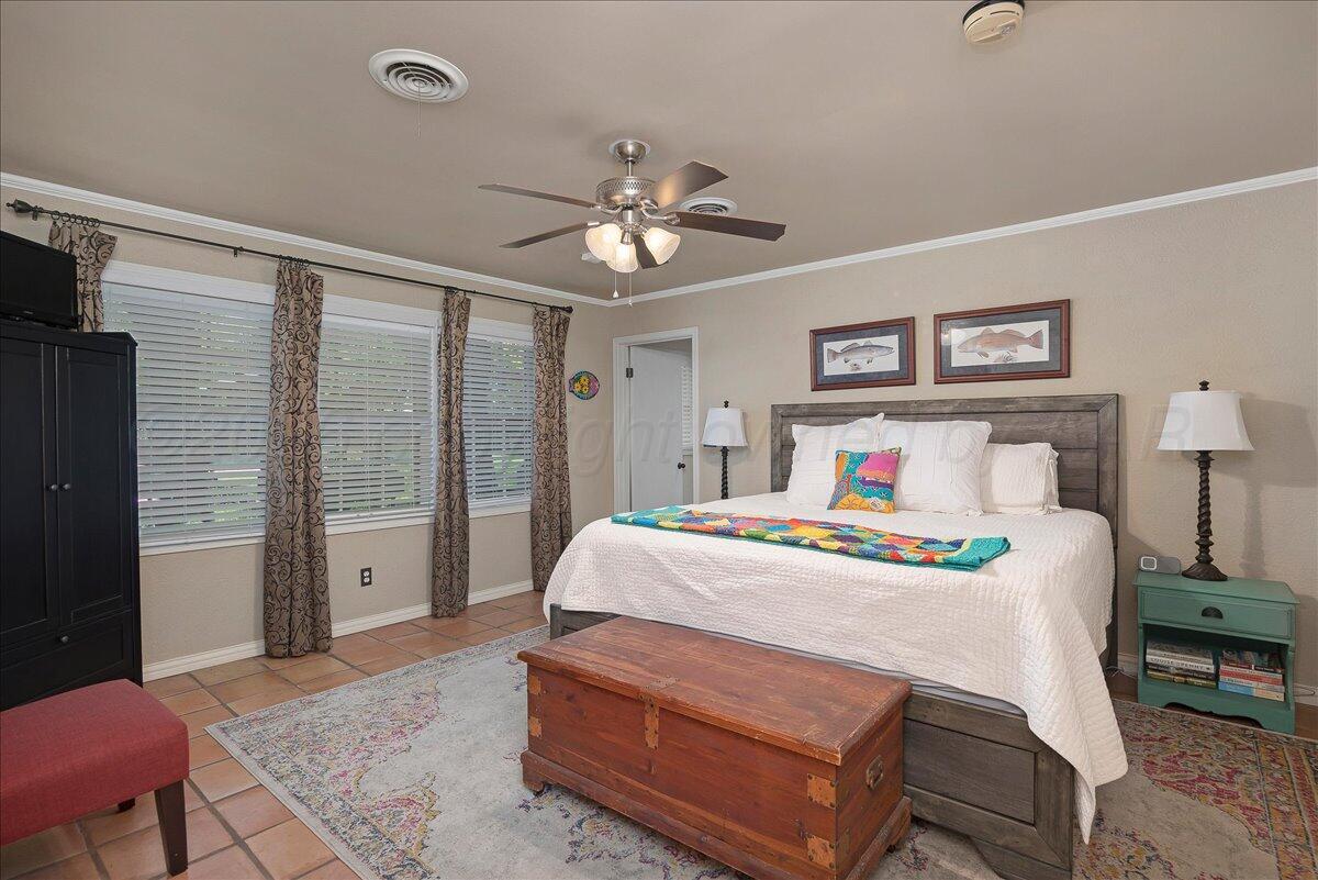100 S Avondale Street Property Photo 32