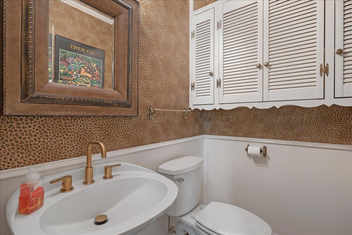 100 S Avondale Street Property Photo 36