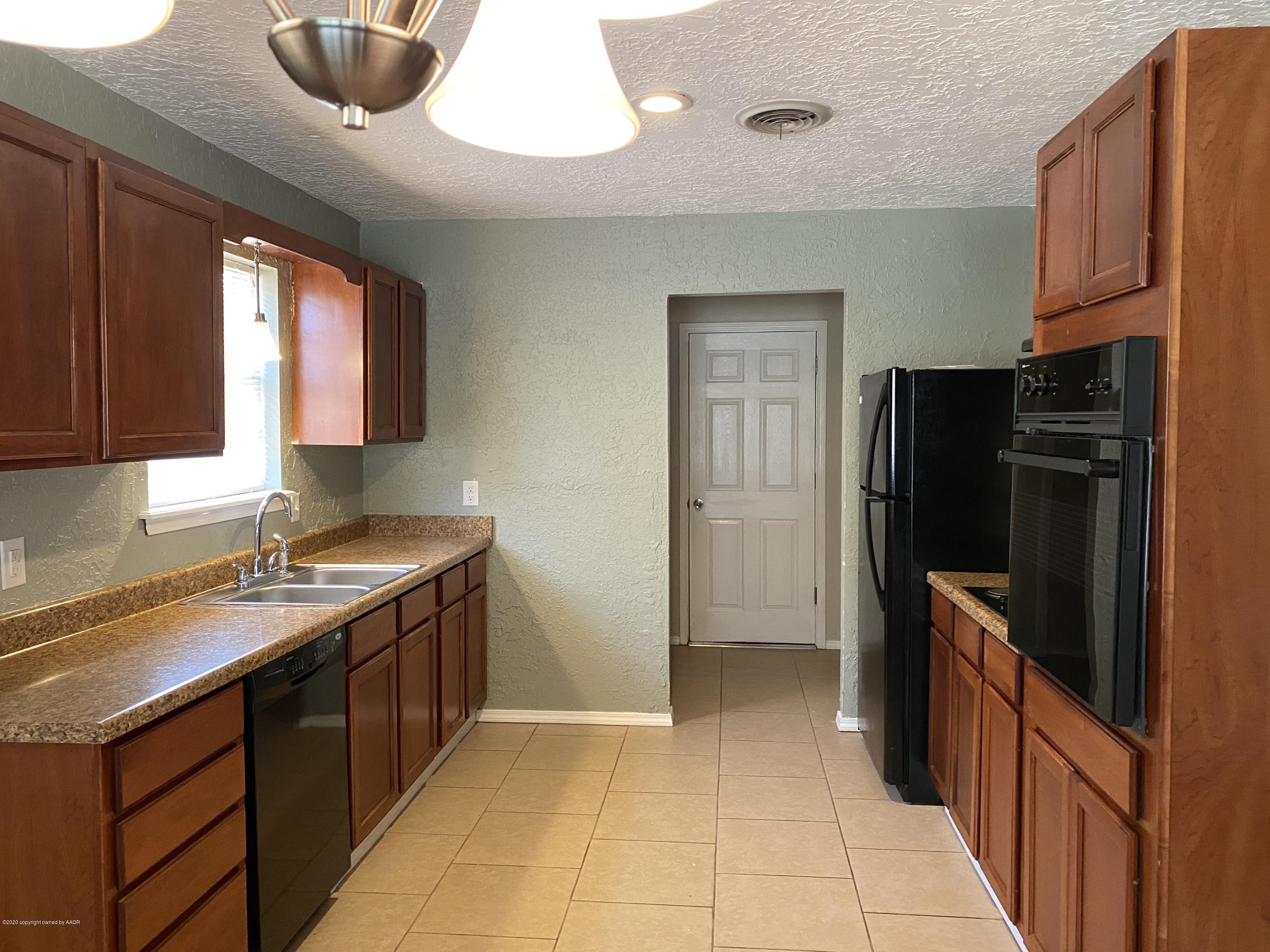 5340 Whitney Lane Property Photo 3