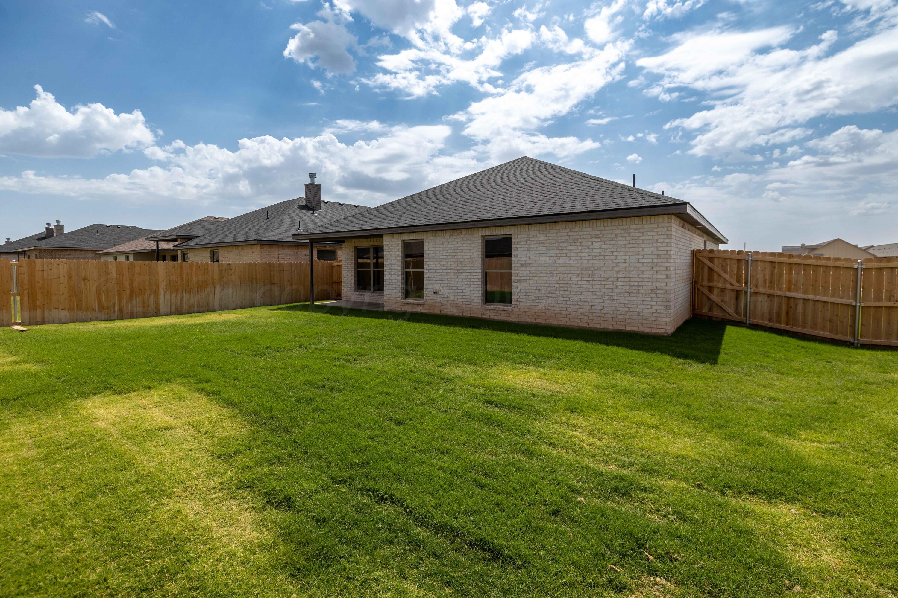 9212 Bunkhouse Road Property Photo 8
