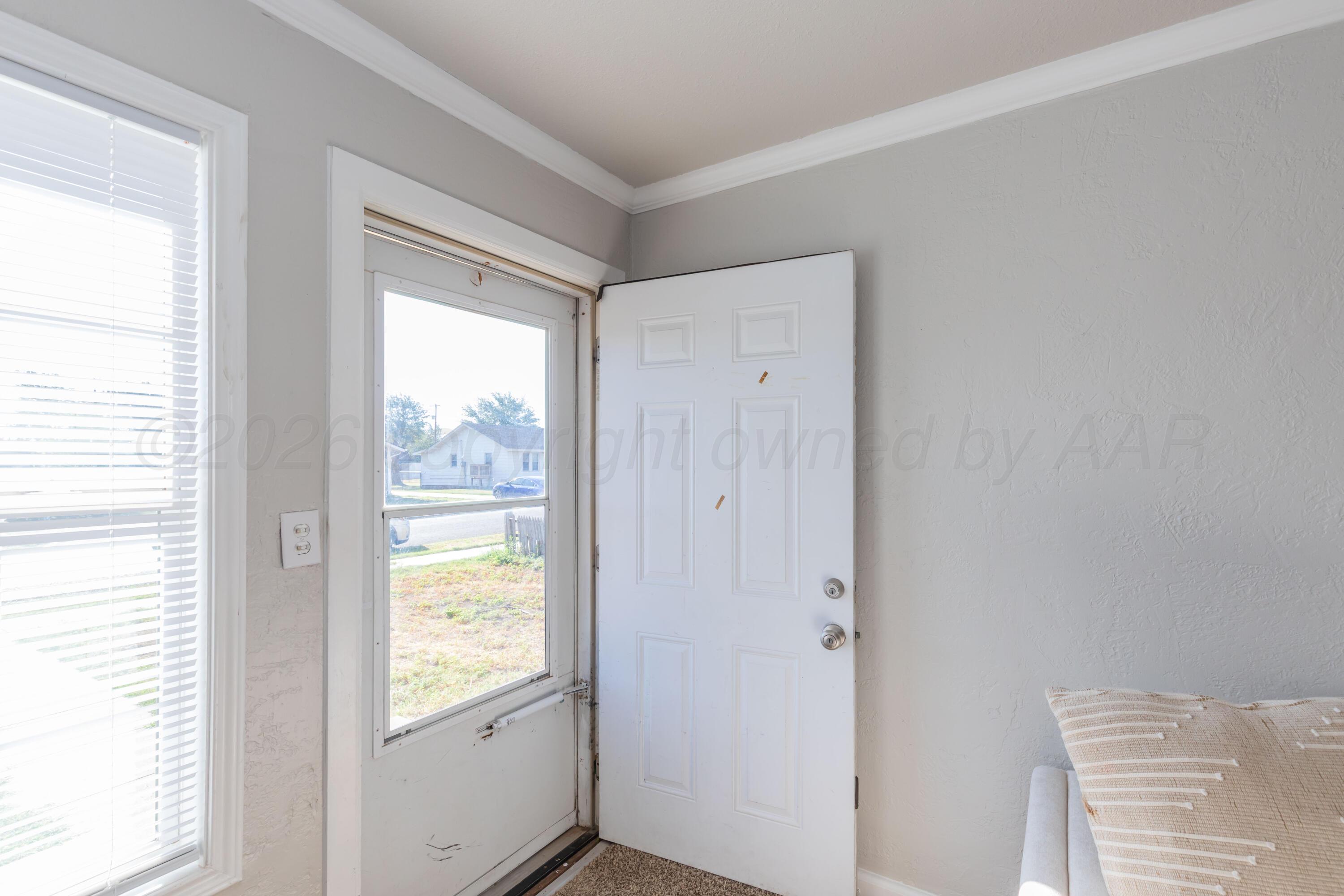 200 S Fairmont Street Property Photo 4