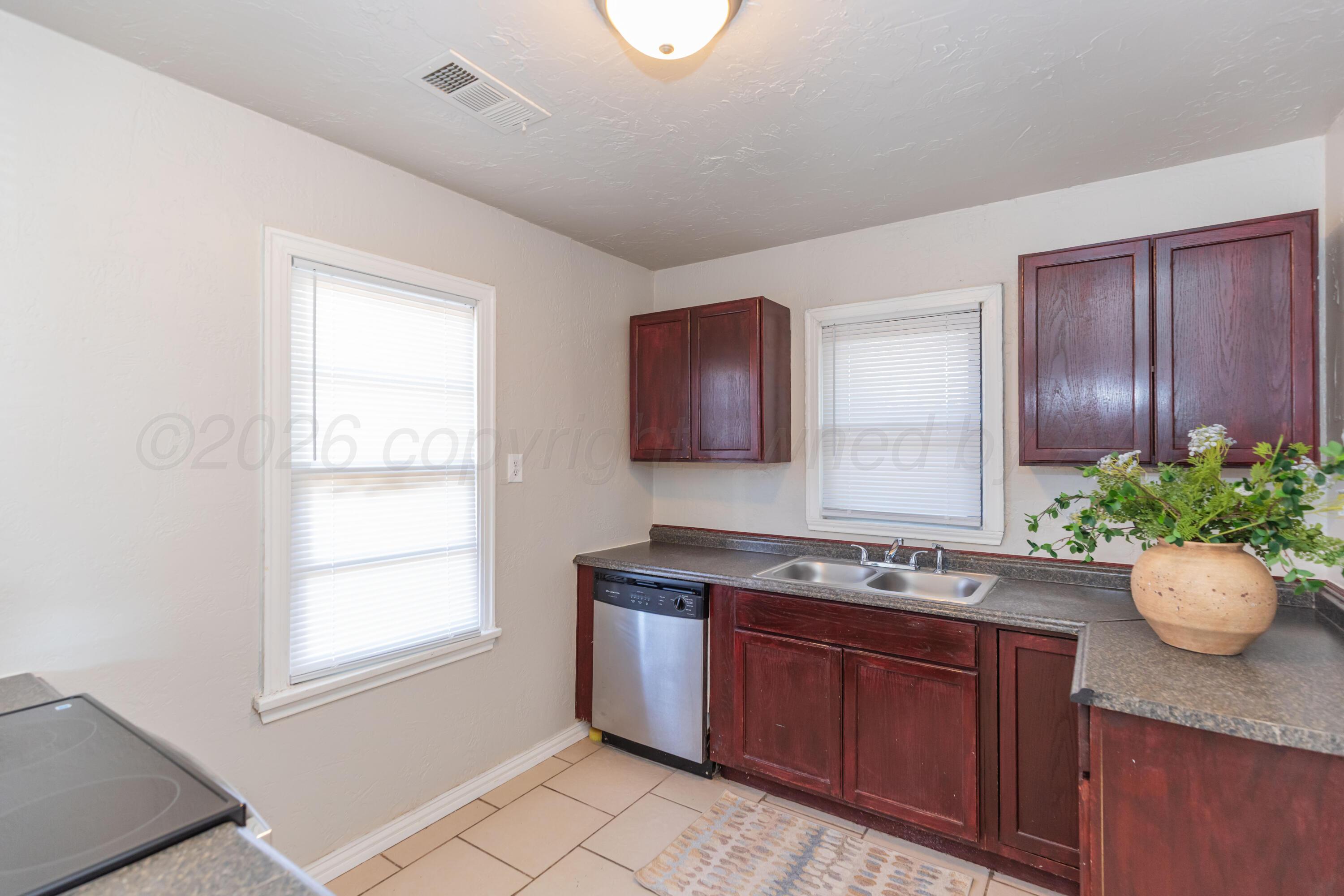200 S Fairmont Street Property Photo 13