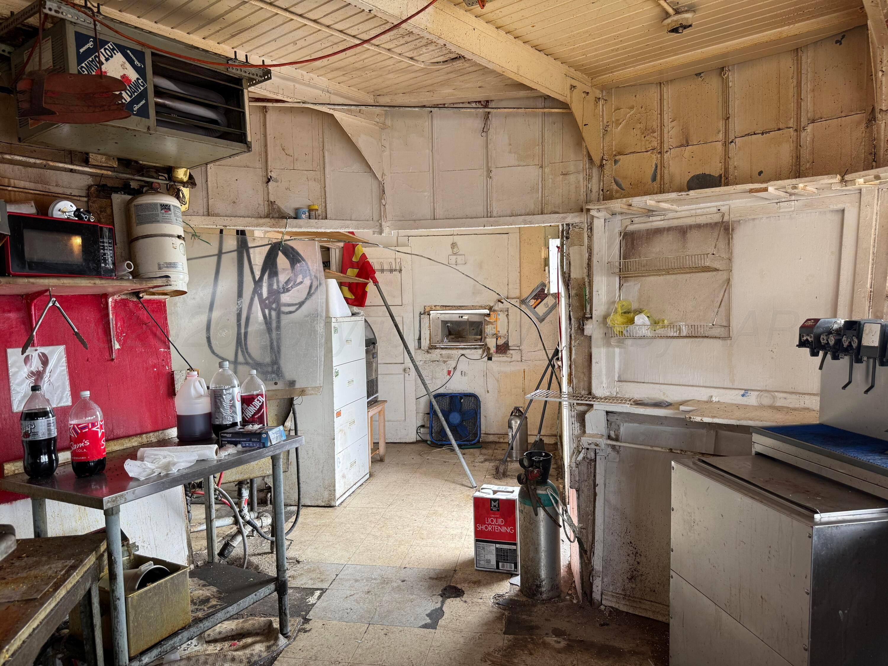 3102 Plains Boulevard Property Photo 12