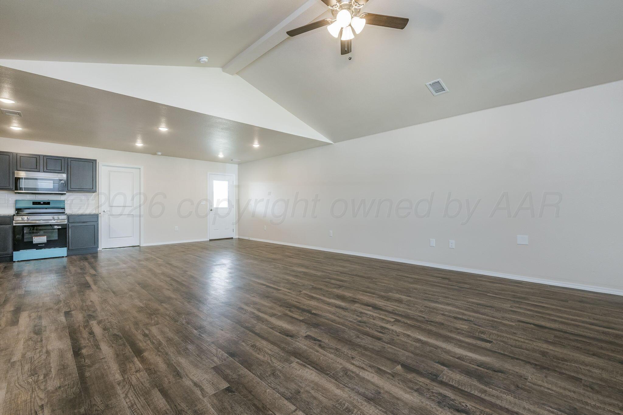 4401 Sunset Street Property Photo 2
