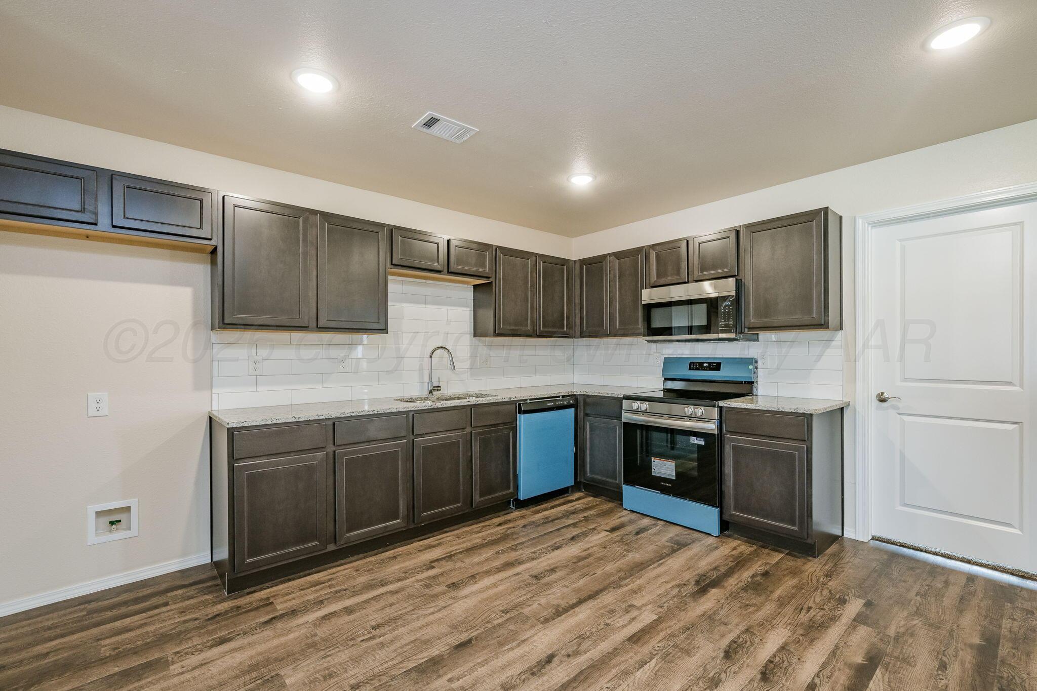 4401 Sunset Street Property Photo 6