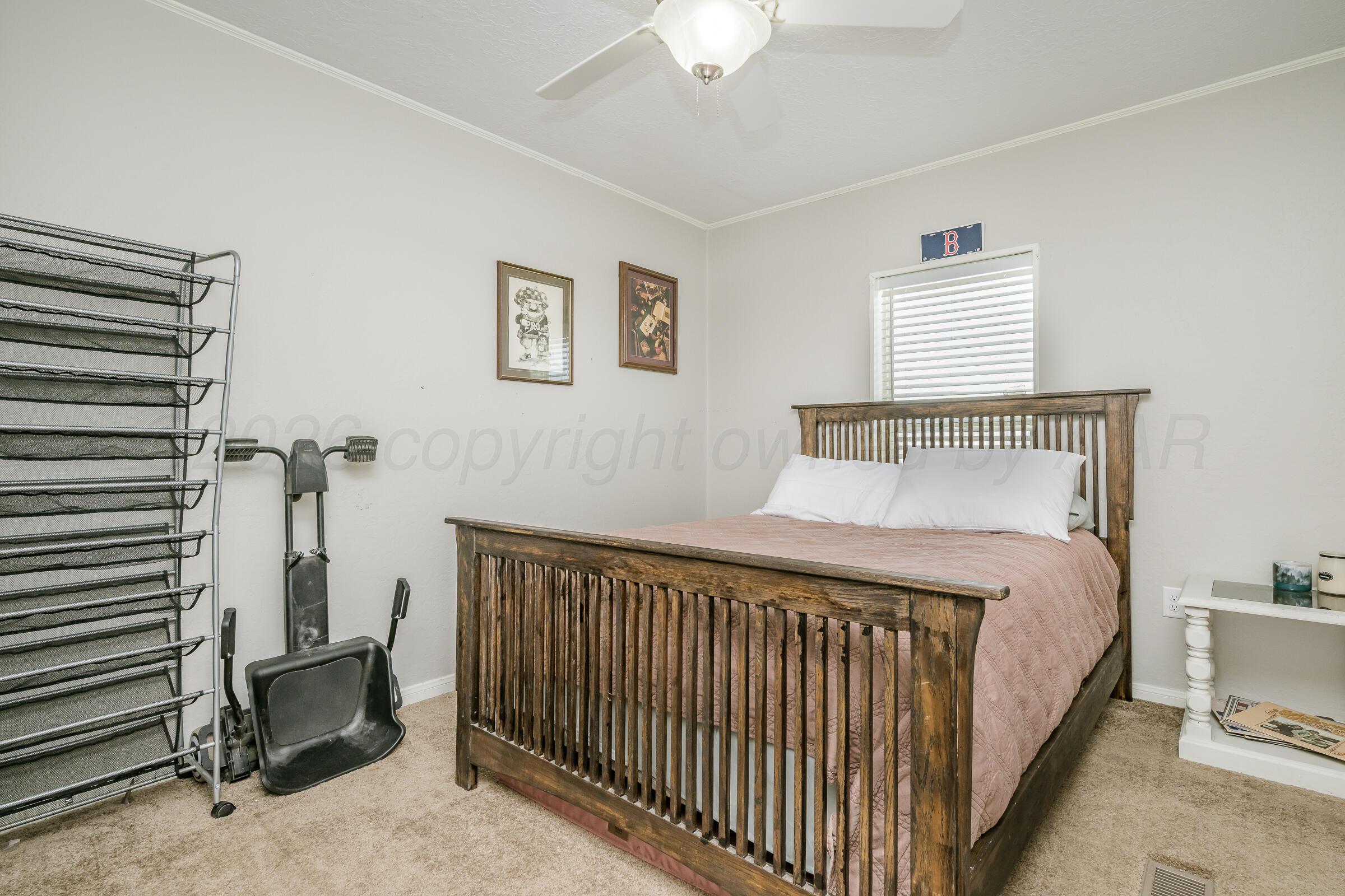 103 E 4th Street Property Photo 13