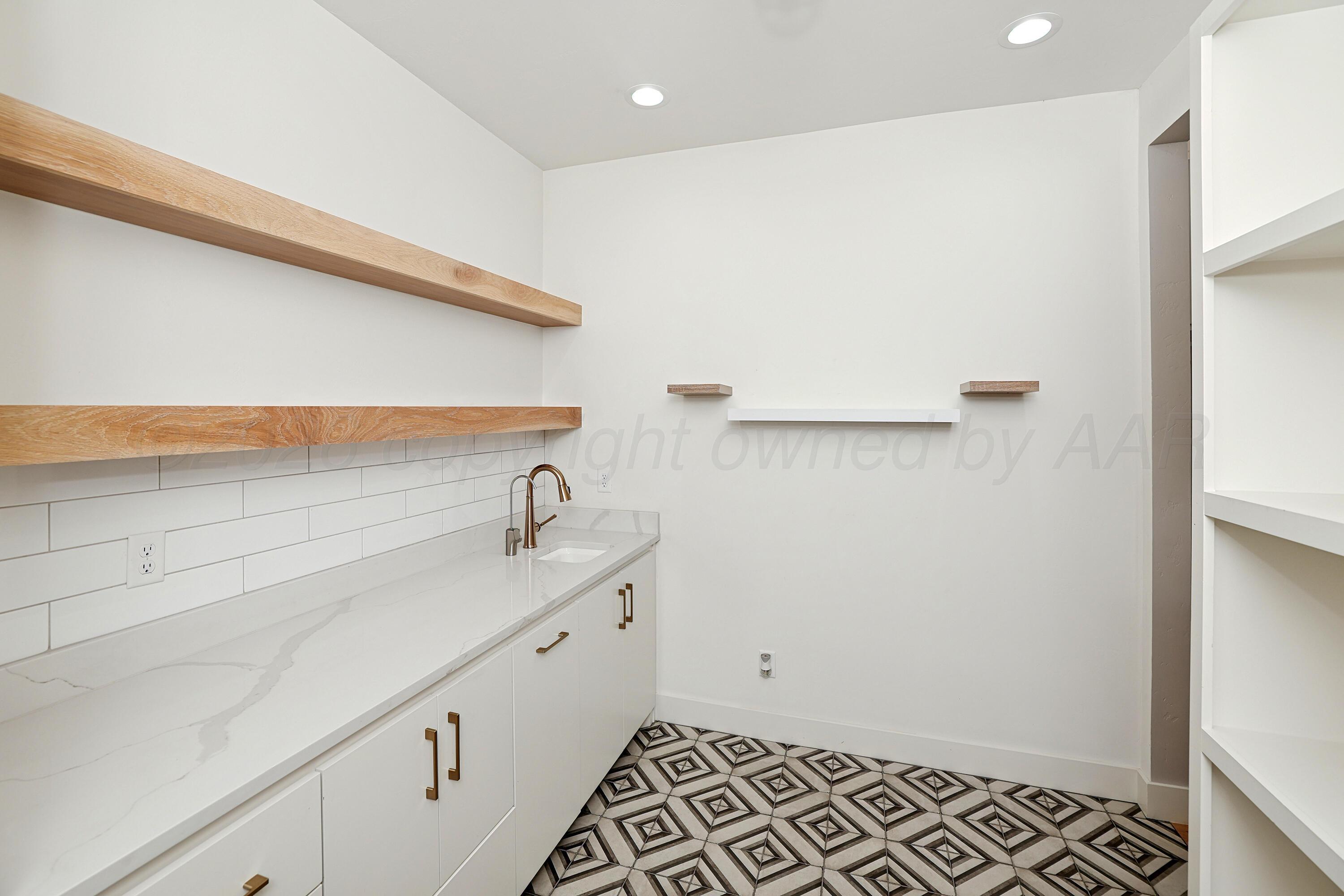 1207 Herring Ranch Road Property Photo 17
