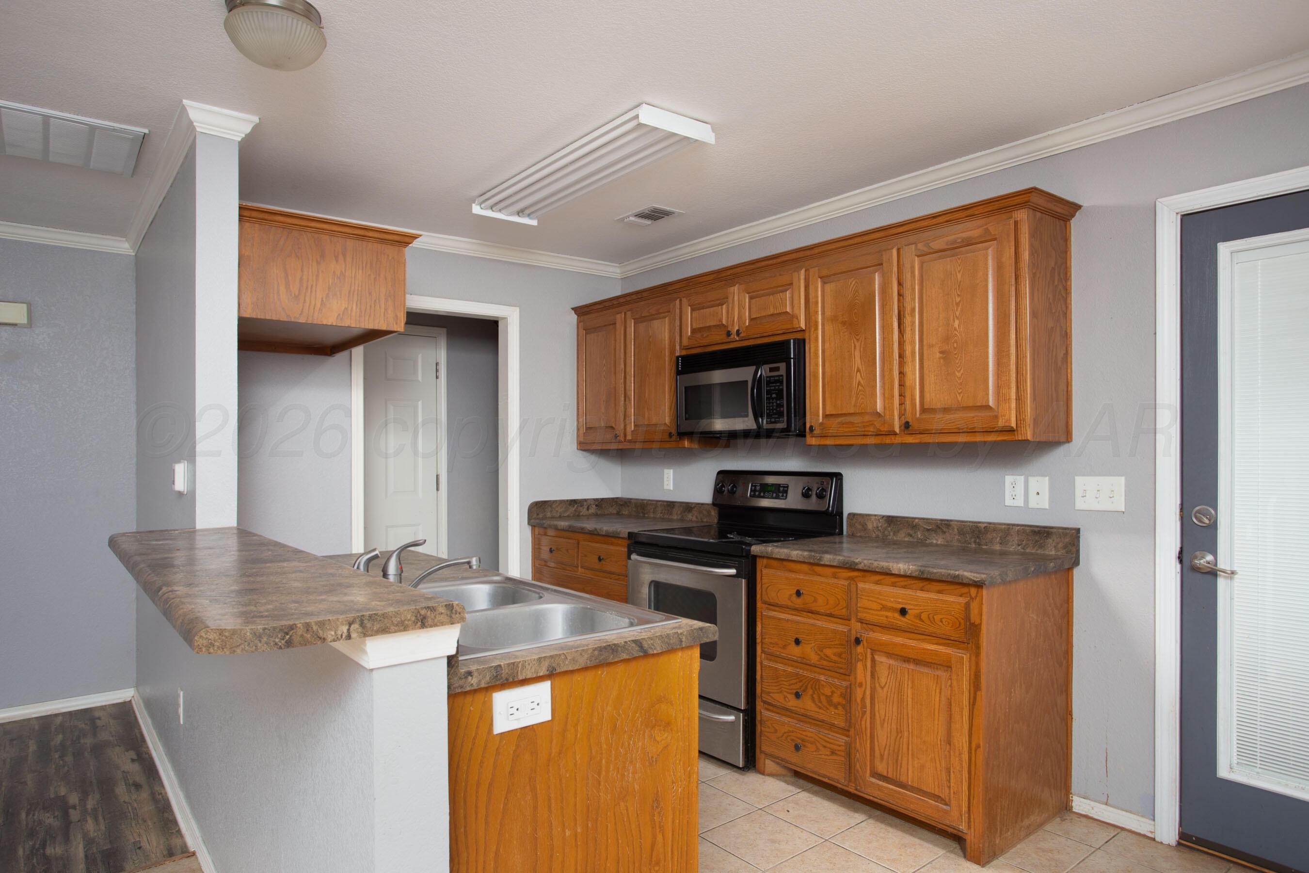 4534 Steffi Court Property Photo 12