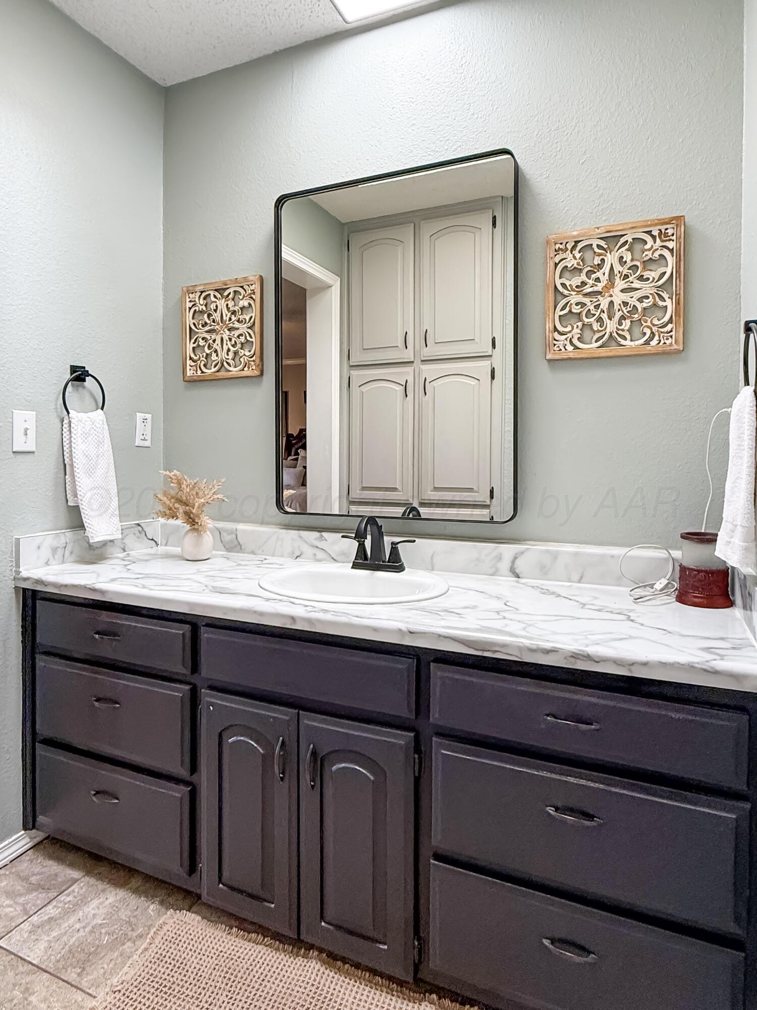 304 Gardner Street Property Photo 28
