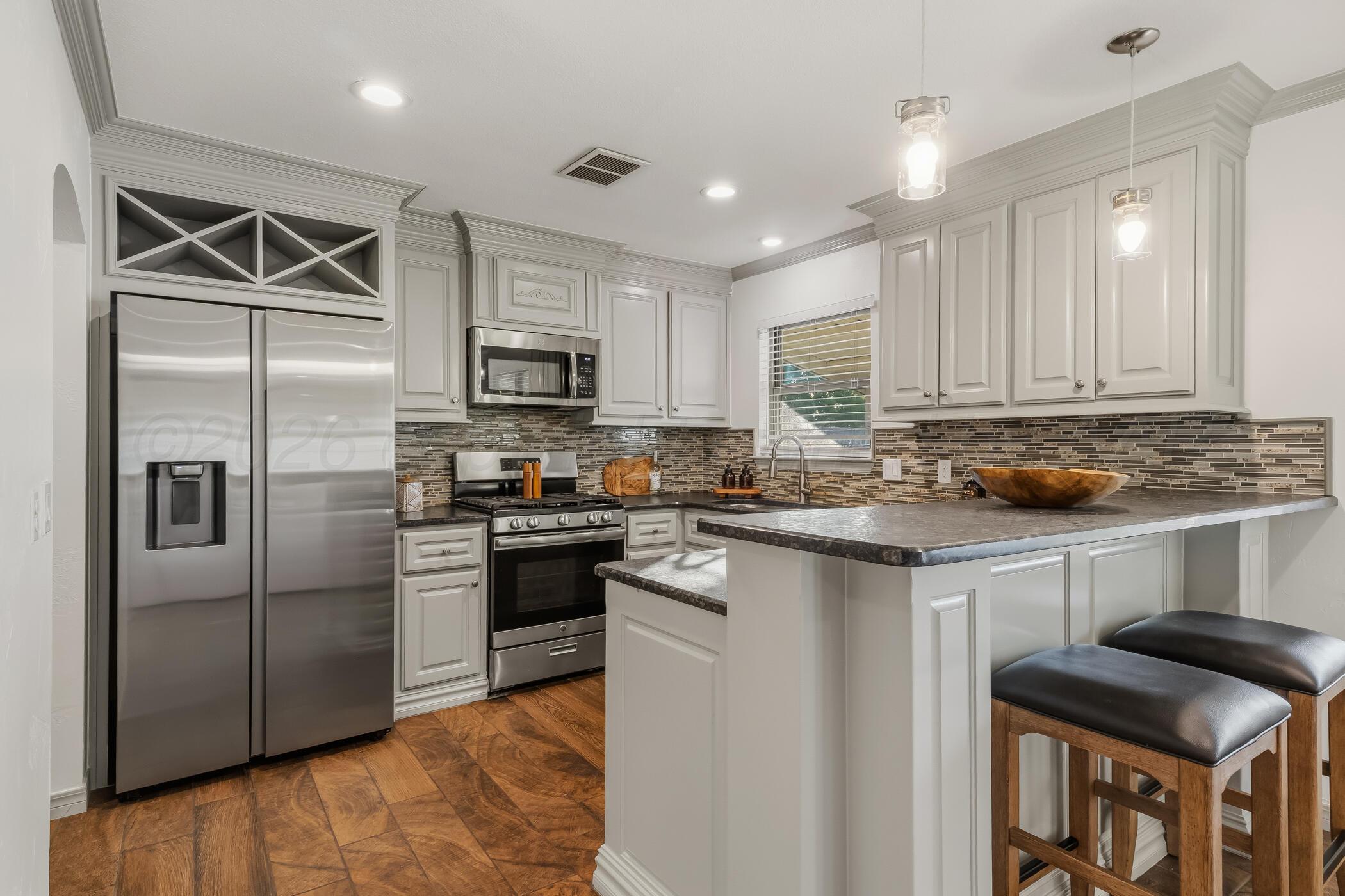 5107 Shield Drive Property Photo 4